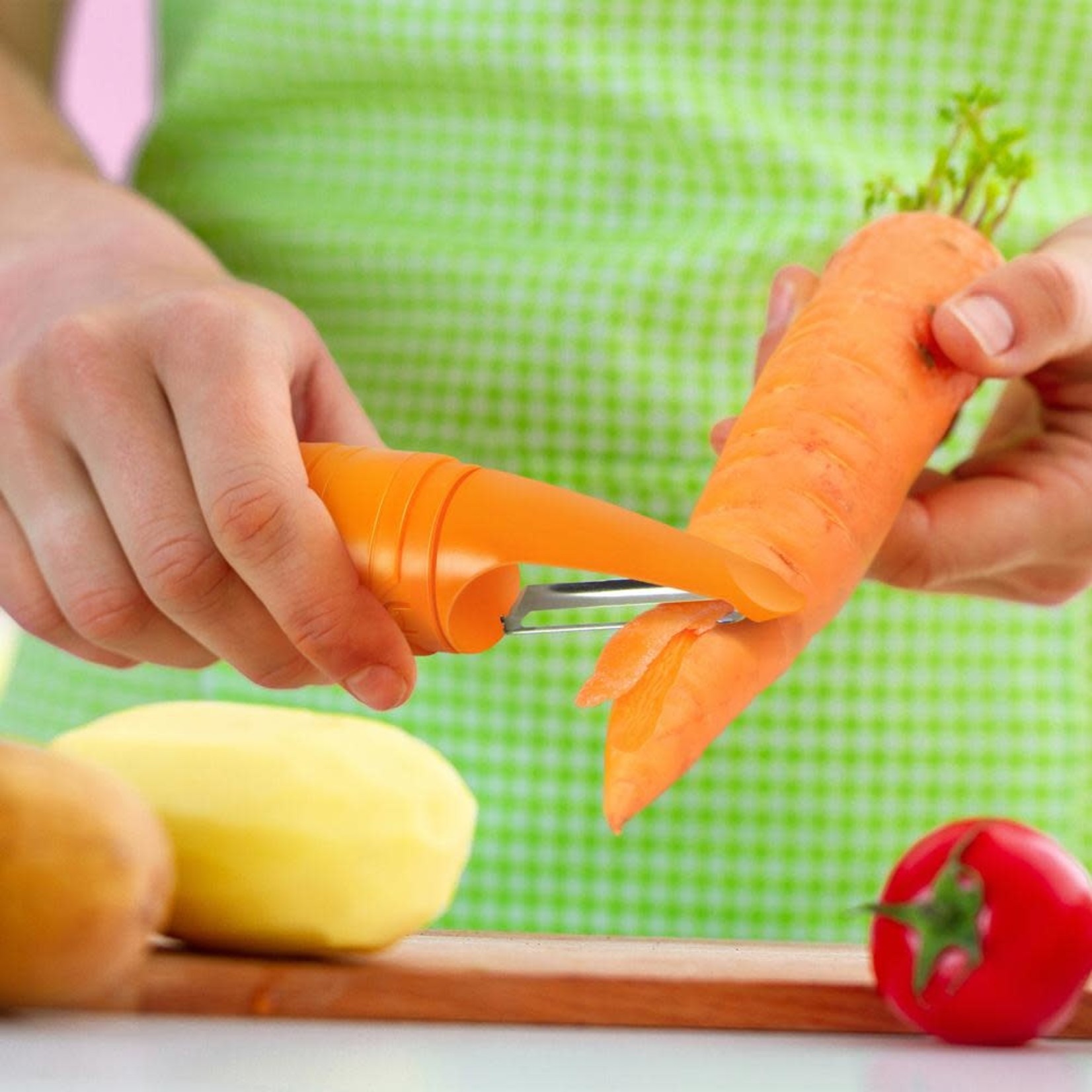 The Clever Automatic Carrot Peeler by Lurch for conventional and organic  carrots