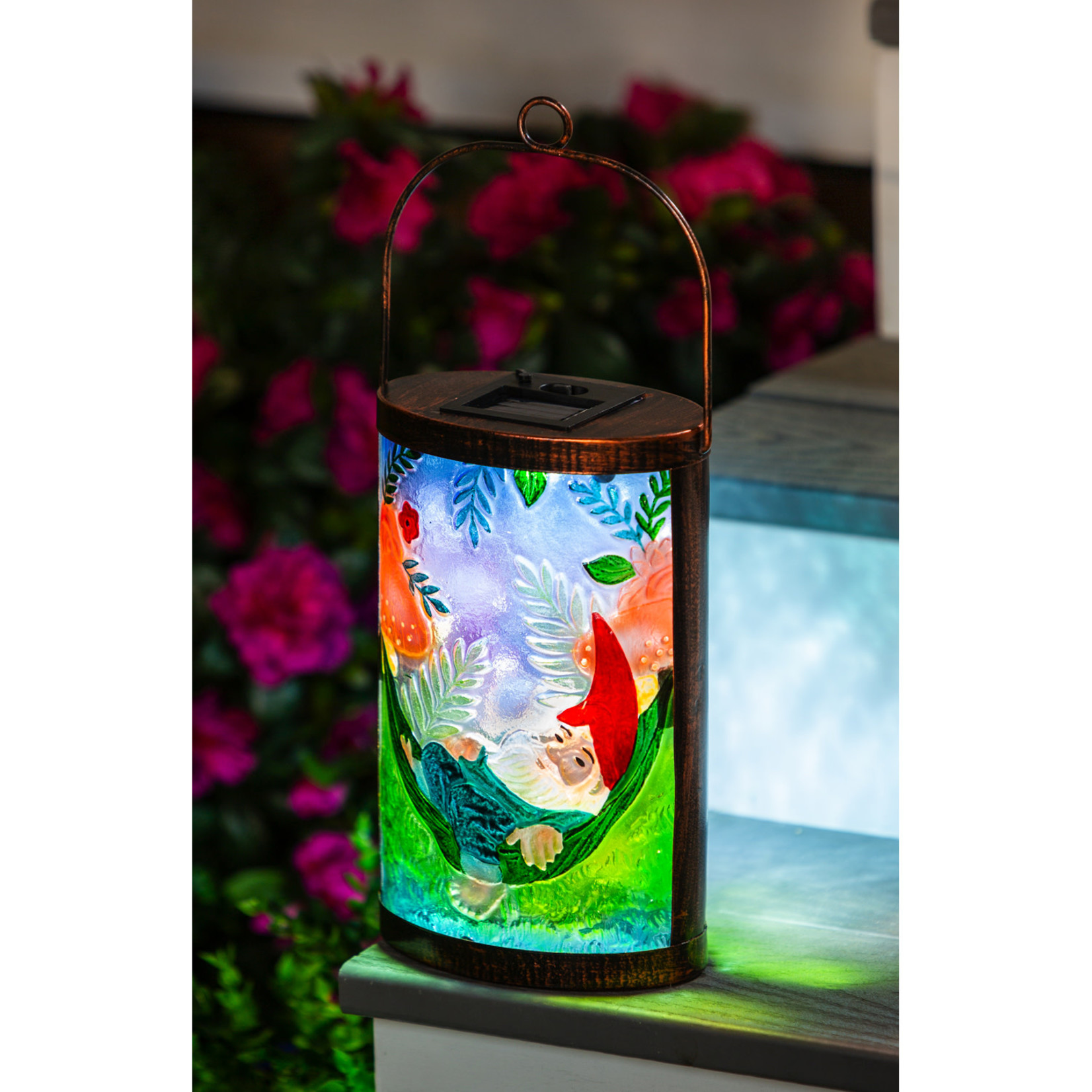 SOLAR GNOME GLASS LANTERN