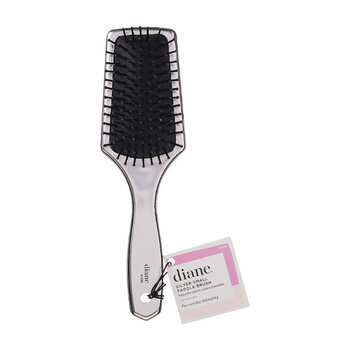 https://cdn.shoplightspeed.com/shops/644714/files/57801877/350x350x1/diane-beauty-diane-paddle-brush-7-row-d1036.jpg