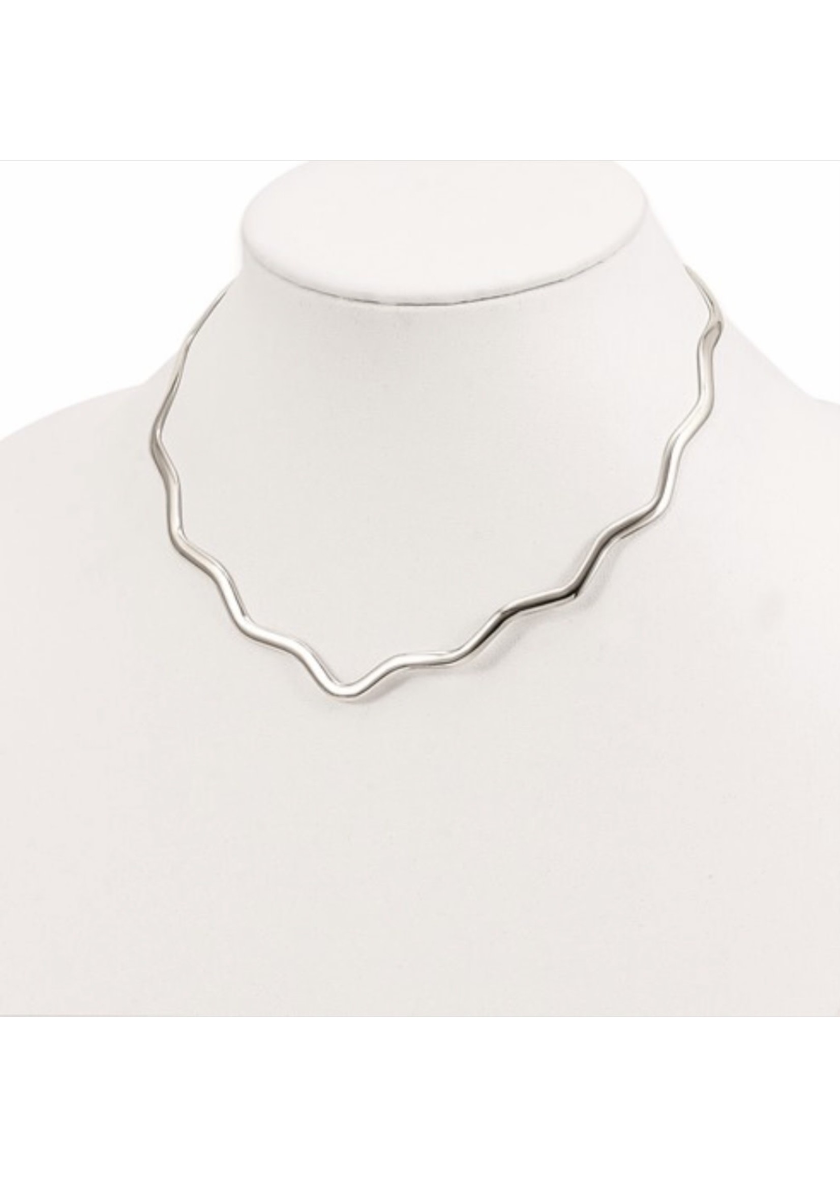 Quality Gold Inc. Sterling Silver Wavy V-Shape Neck Collar