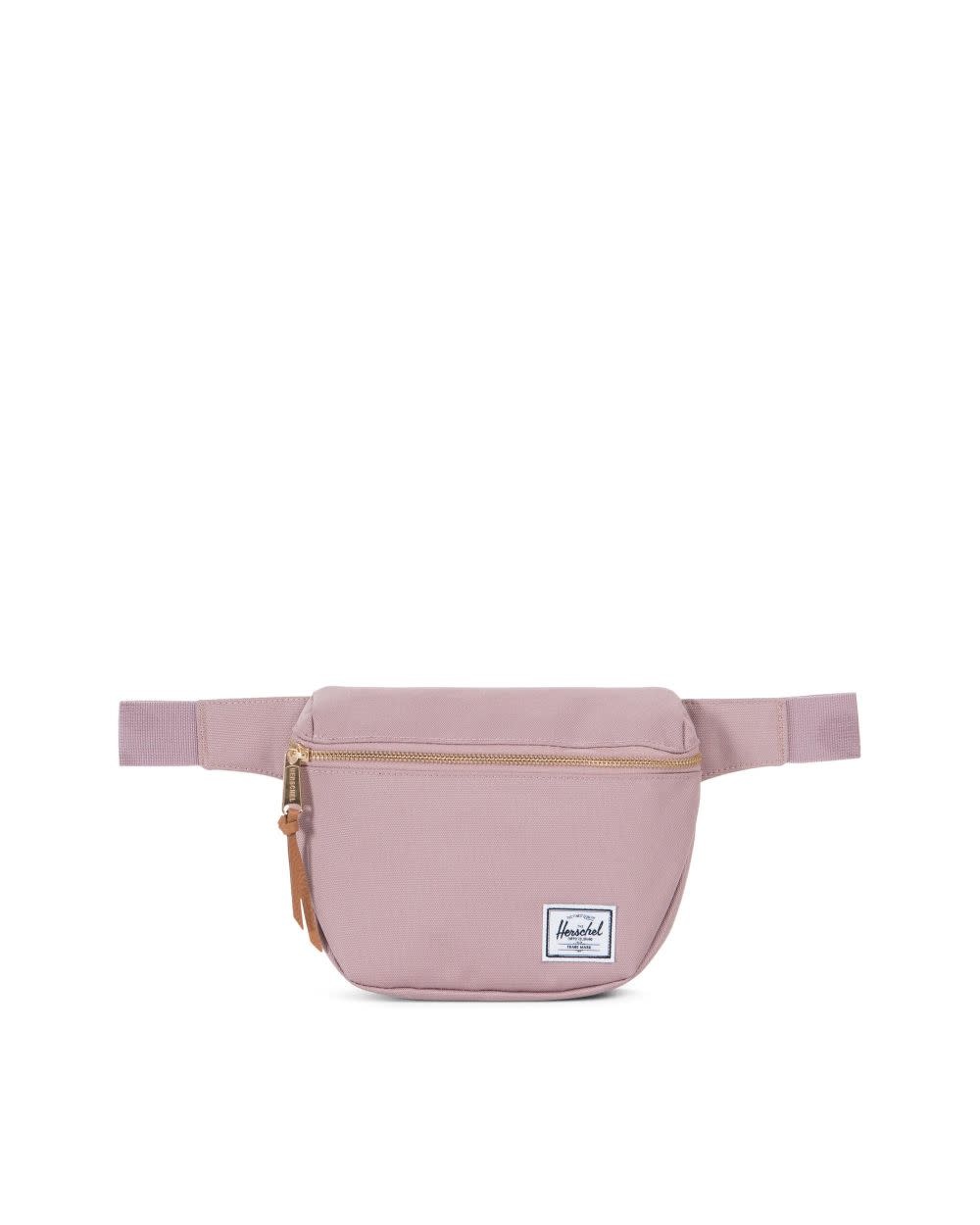 Are Fanny Packs In Again? The Answer is… — The Wardrobe Consultant