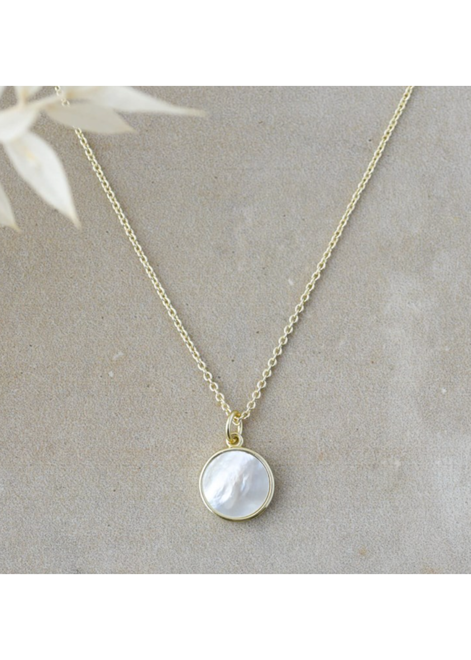 Glee ALLURING NECKLACE-MOTHER OF PEARL
