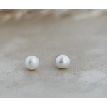 Glee BABY PEARL STUD EARRING