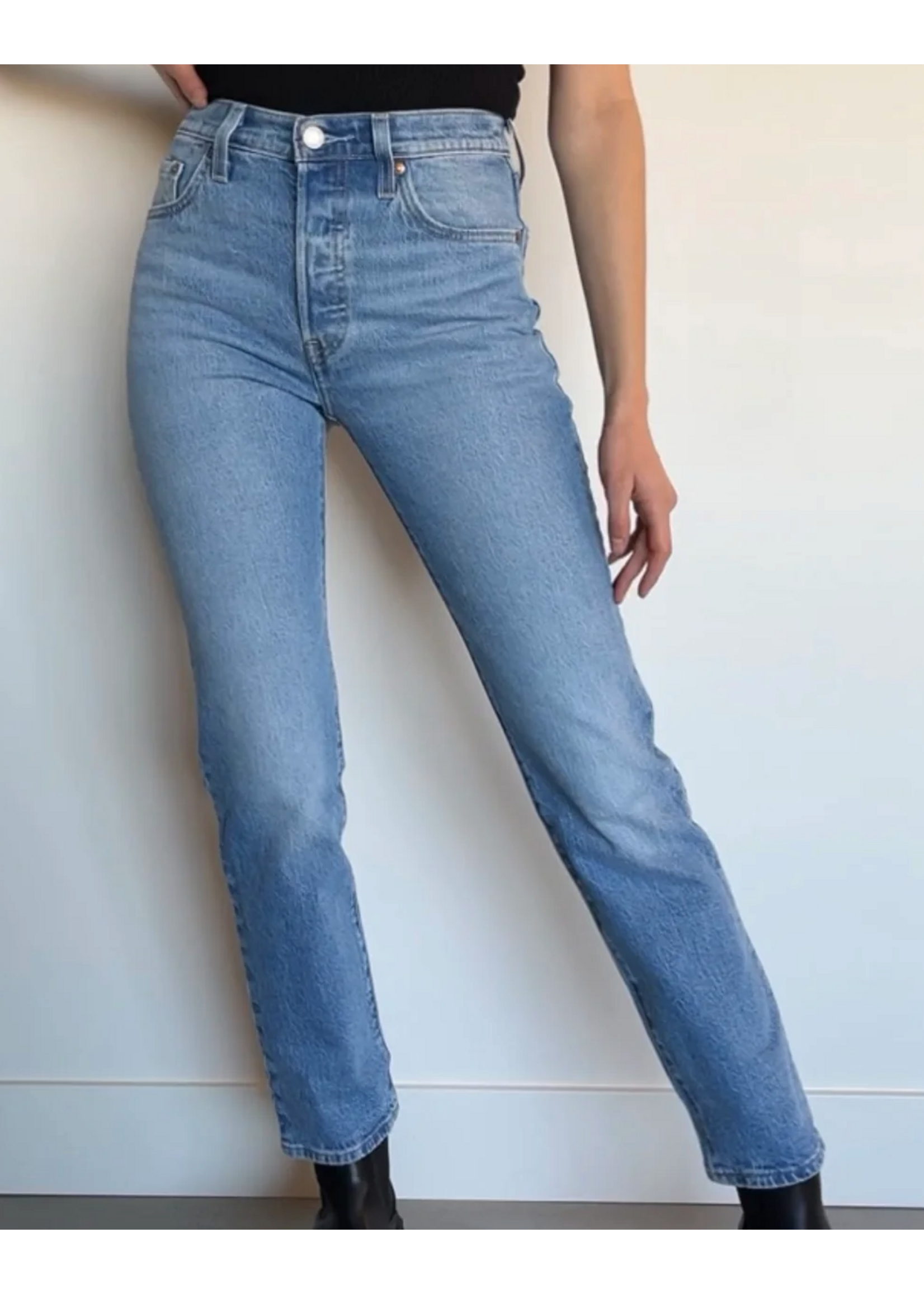 Levi Strauss Canada 125010415 - Women's Premium 501 Jeans