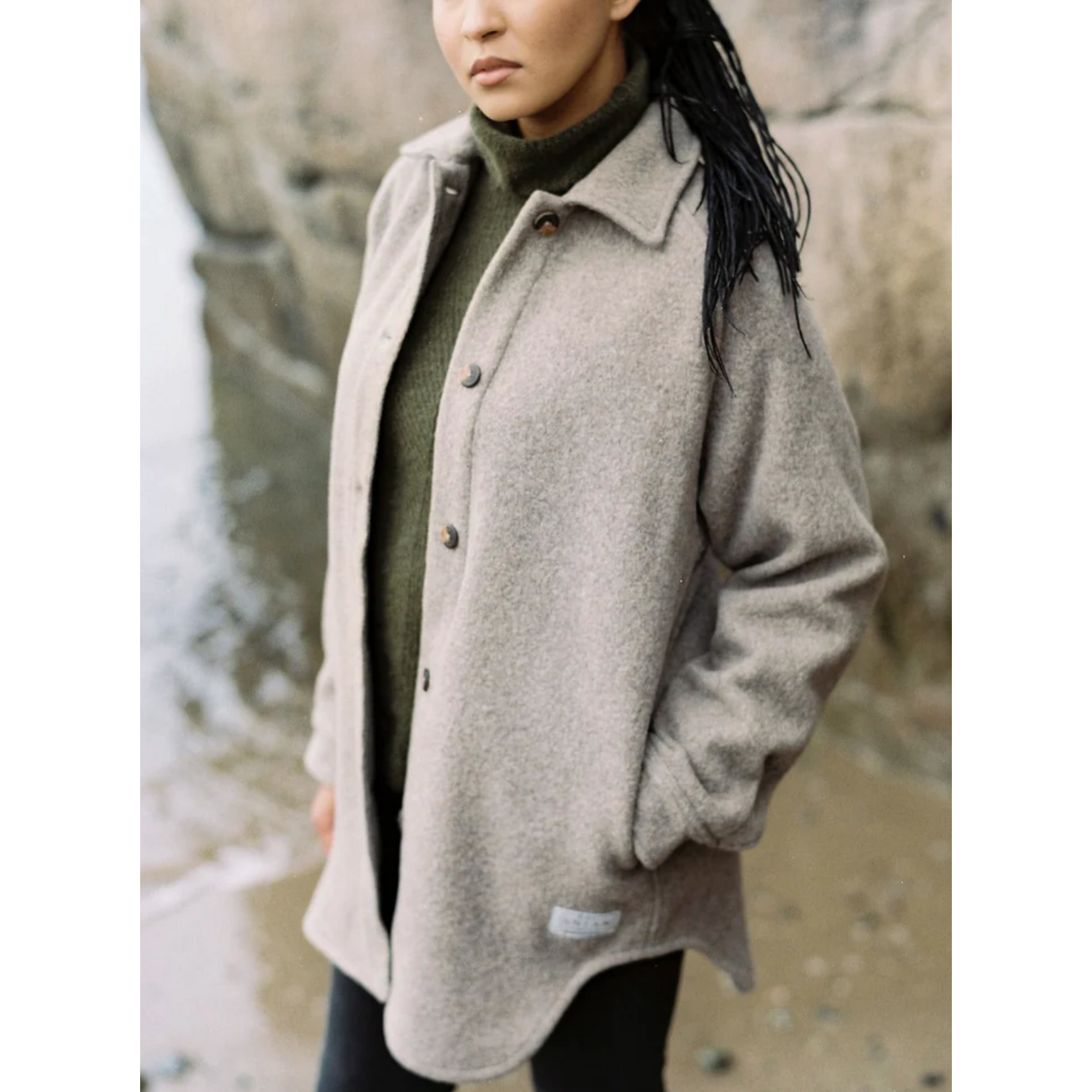 ANIÁN WOMEN'S  RECYCLED WOOL LOFT COAT