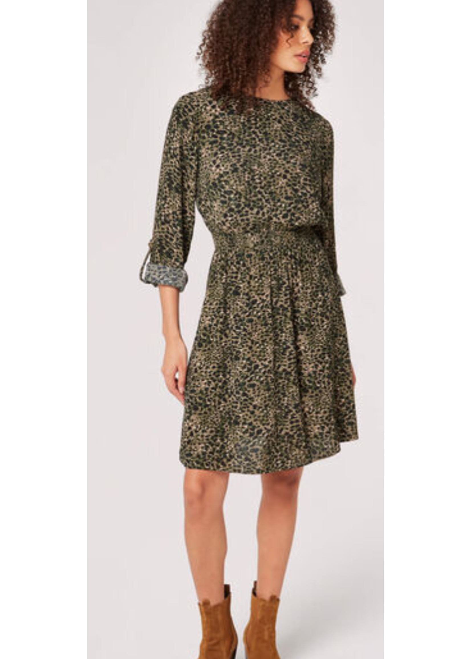 Apricot Clothing 778511 - ANIMAL SMOCKED WAIST DRESS