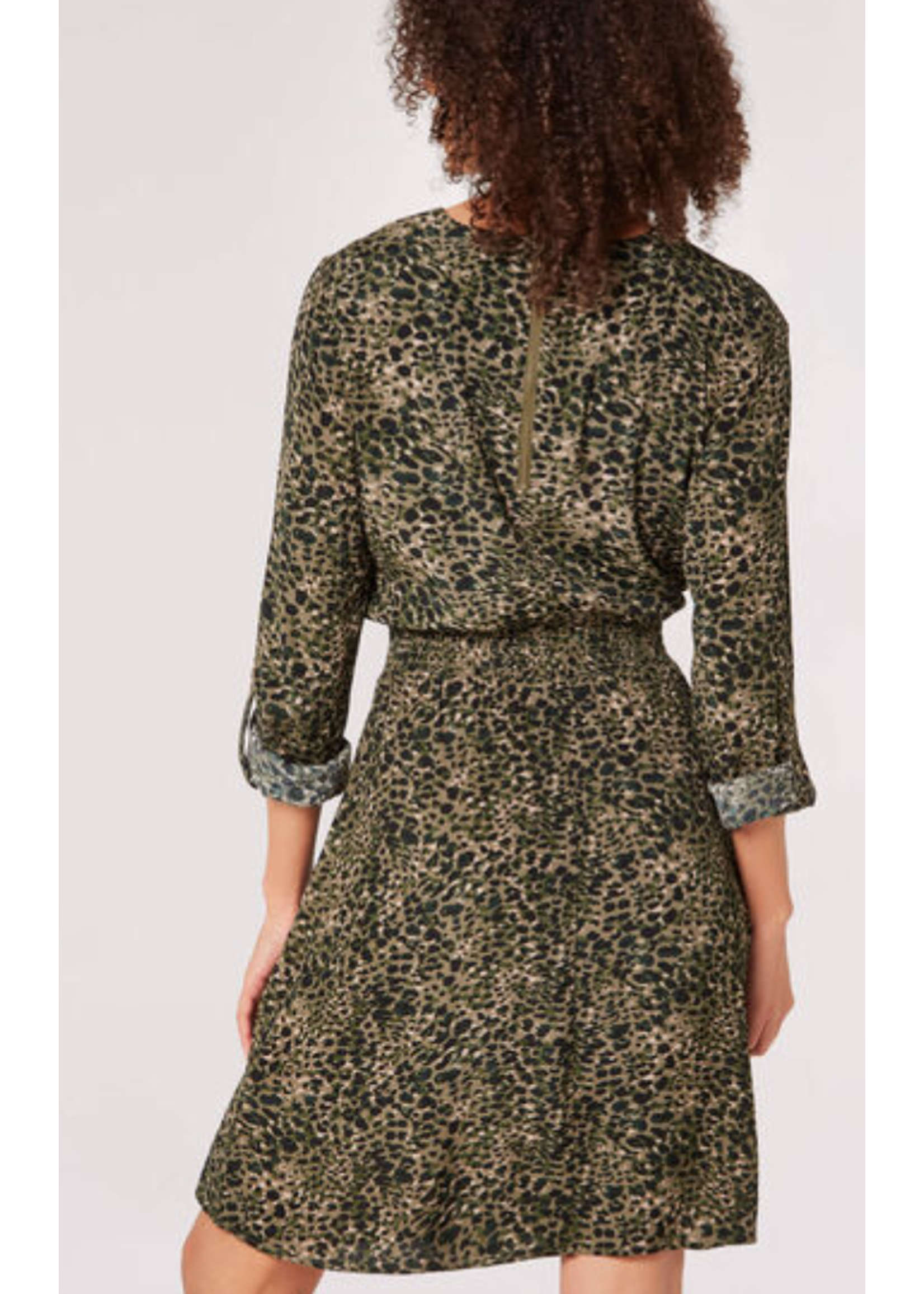 Apricot Clothing 778511 - ANIMAL SMOCKED WAIST DRESS