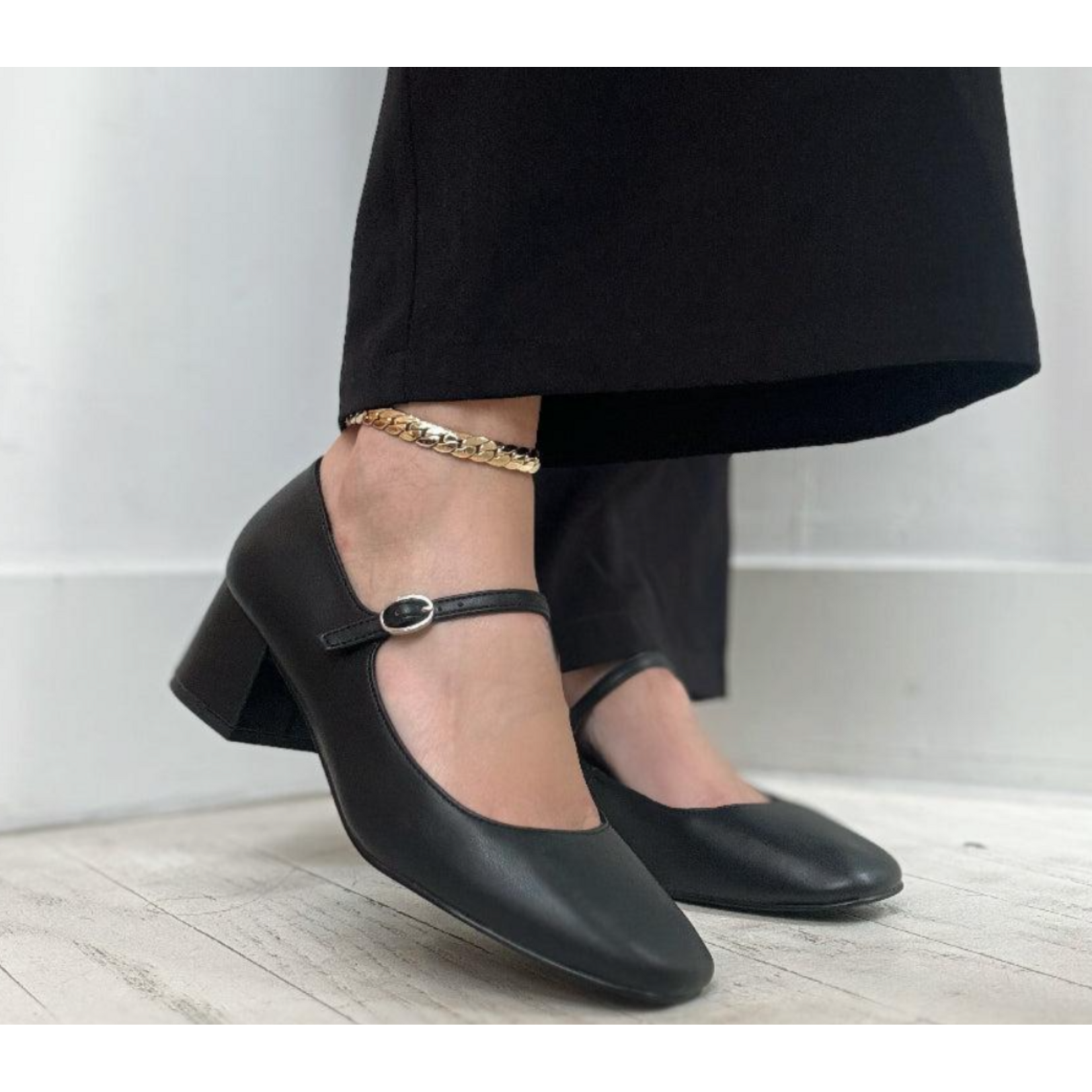 Steve Madden Hawke Low Heel Shoe
