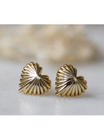 Glee SEASHELL HEART STUD EARRING-hypoallergenic, anti-tarnish