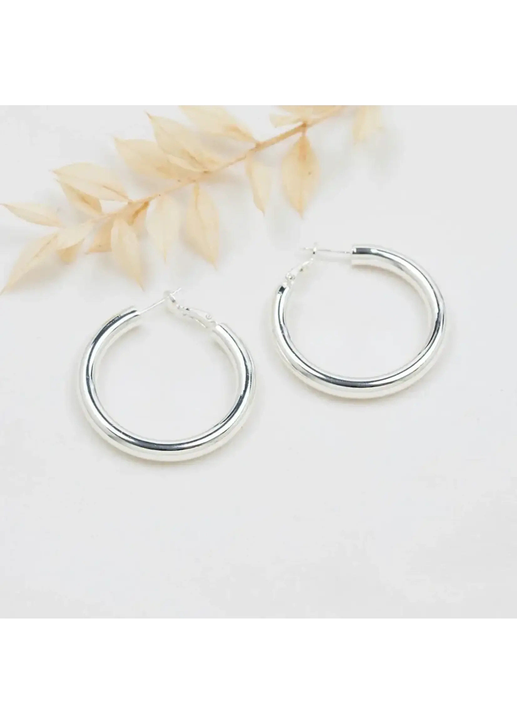 Glee ABUNDANT HOOP EARRING-hypoallergenic, anti-tarnish