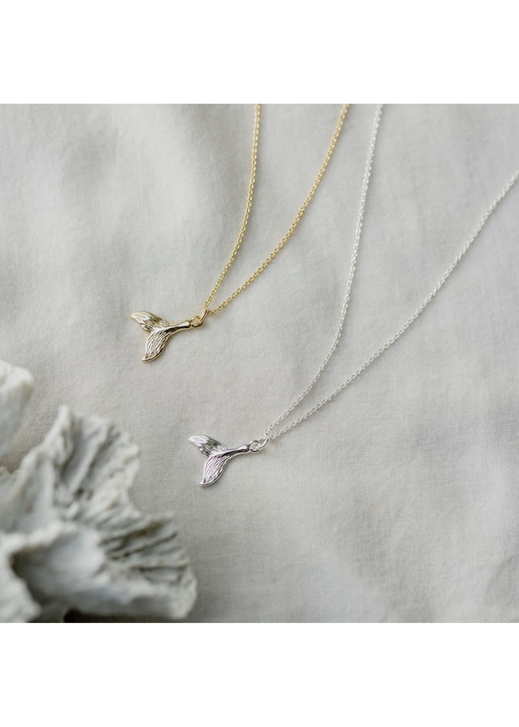 Glee TIDAL WHALE TAIL NECKLACE