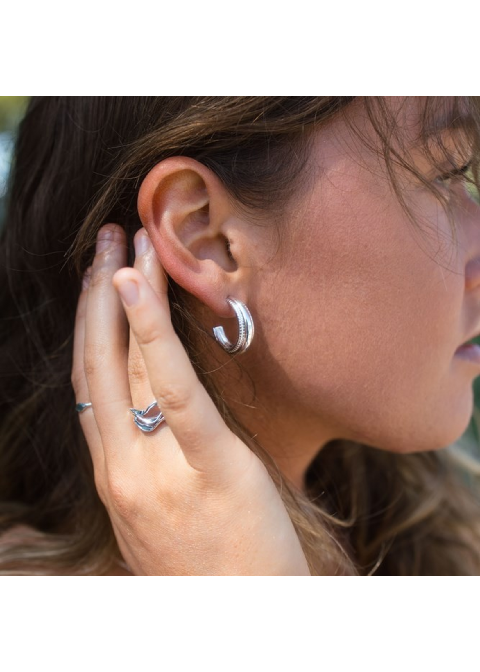 Glee Quirina Hoop Earring - Hypoallergenic, Antitarnish