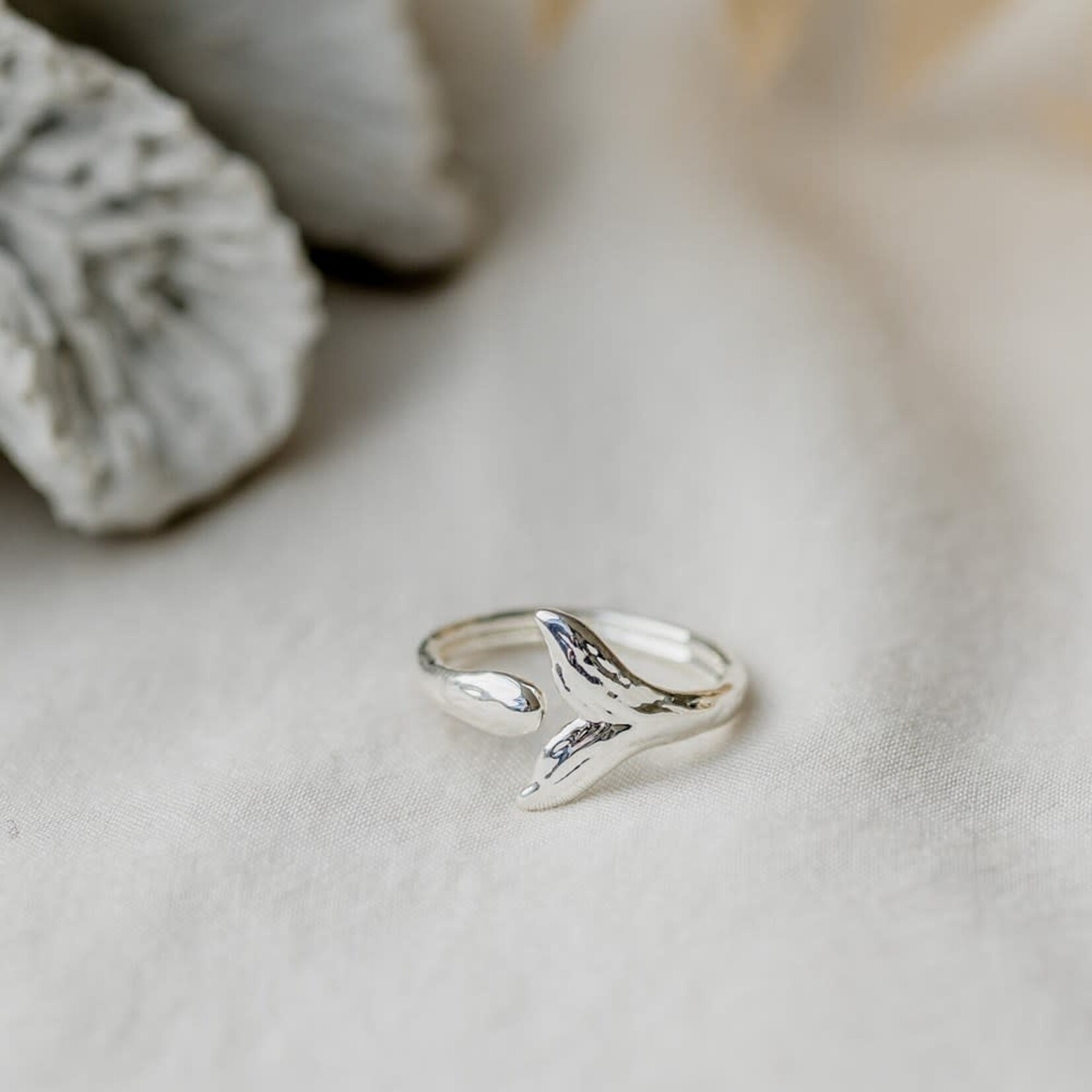 Glee Tidal Majesty Ring - Sterling Plated