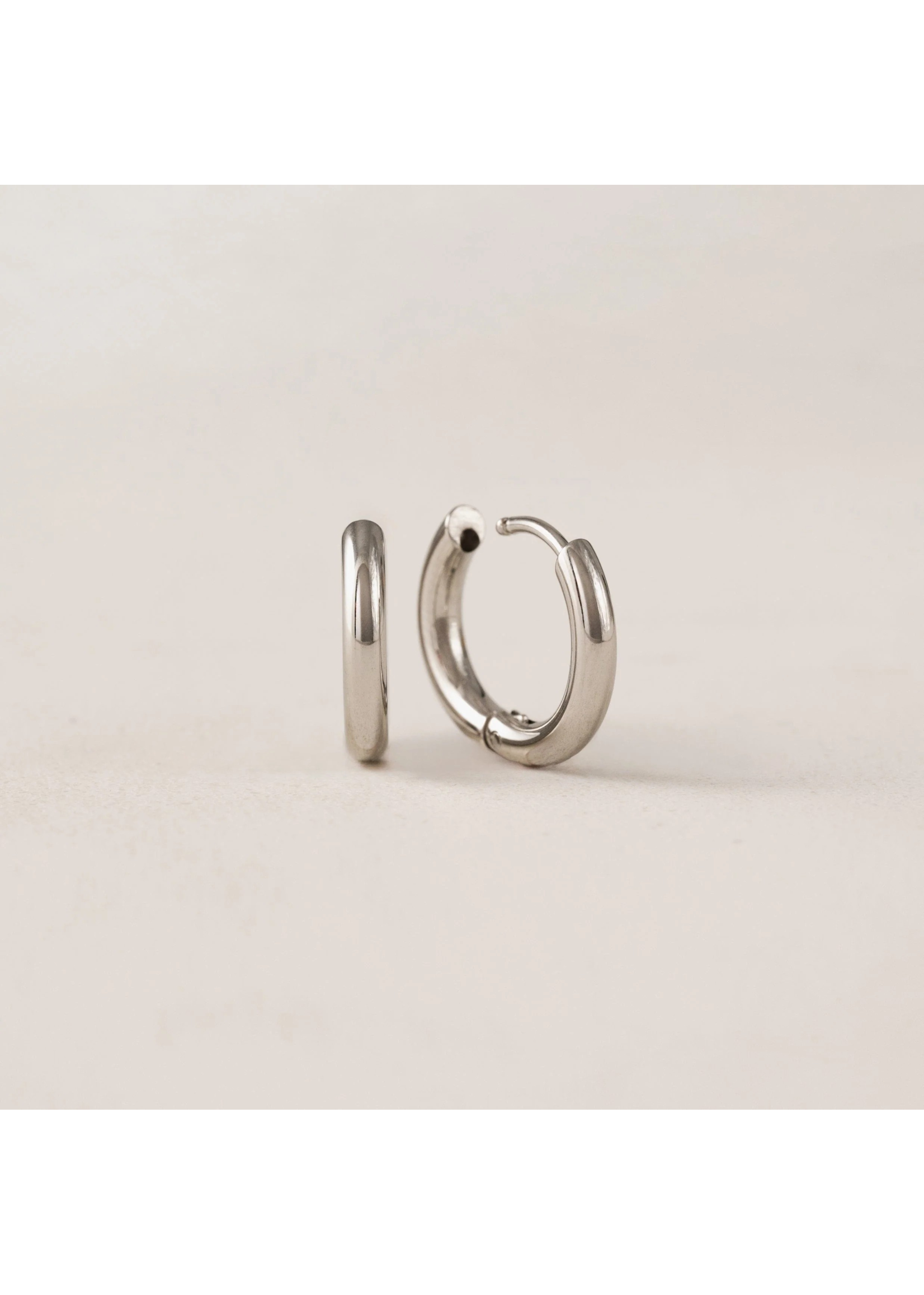 Lover's Tempo TUBE HOOP EARRINGS 15mm
