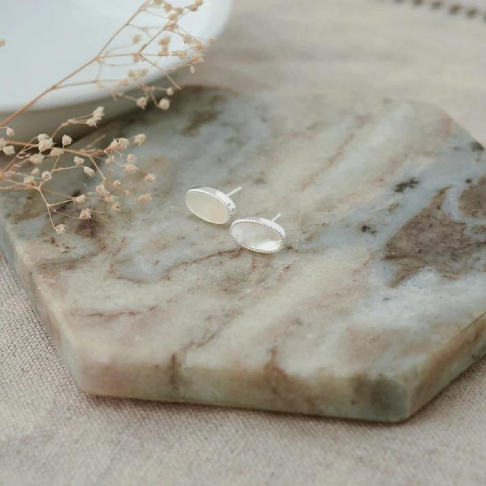 Glee Agnes Pearl Stud Earring - Sterling Silver Plated/Pearl - Hypoallergenic, Antitarnish
