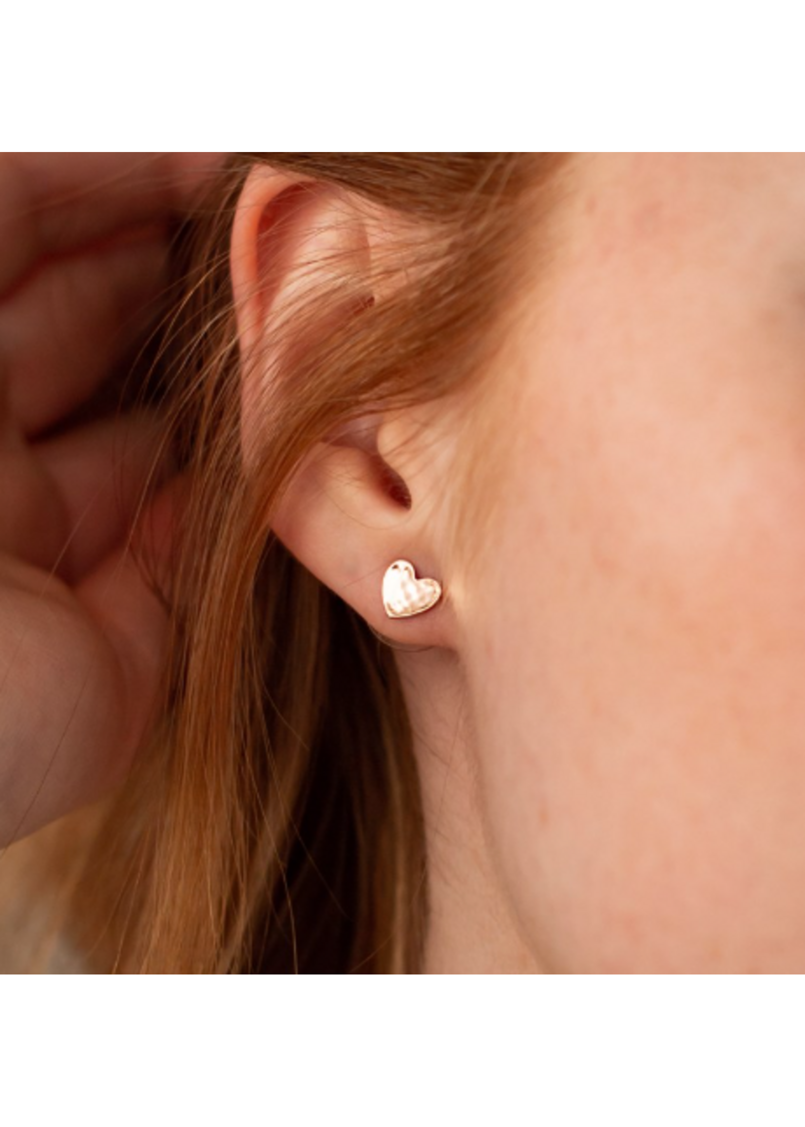 Glee Amado Heart Stud Earring - Hypoallergenic/Antitarnish