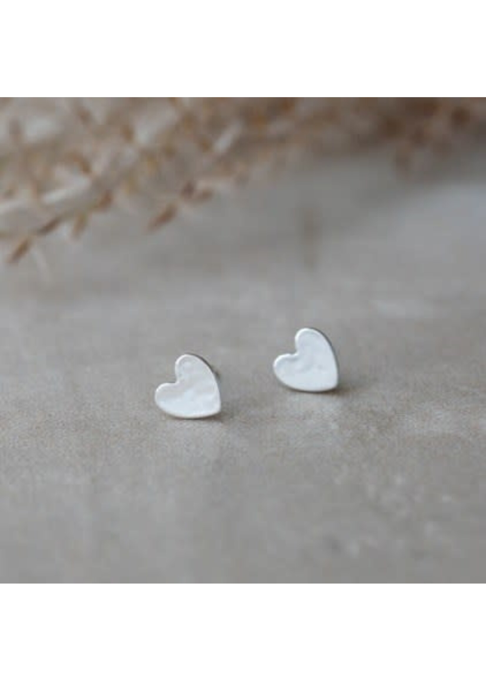 Glee Amado Heart Stud Earring - Hypoallergenic/Antitarnish