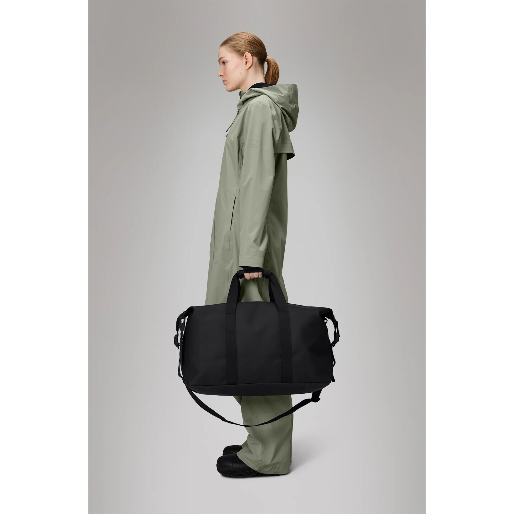 Rains Hilo Waterproof Weekend Bag 36 L
