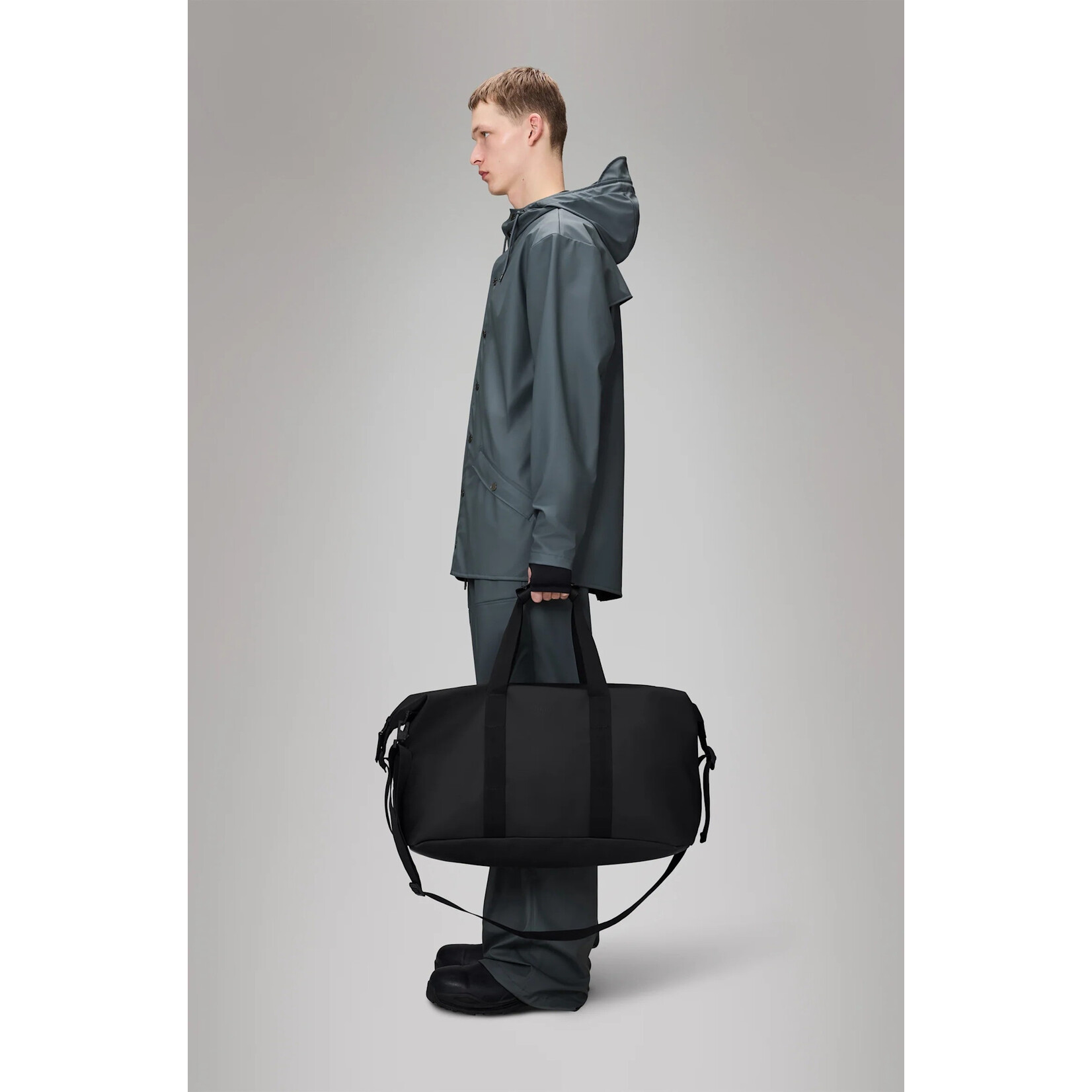 Rains Hilo Waterproof Weekend Bag 36 L