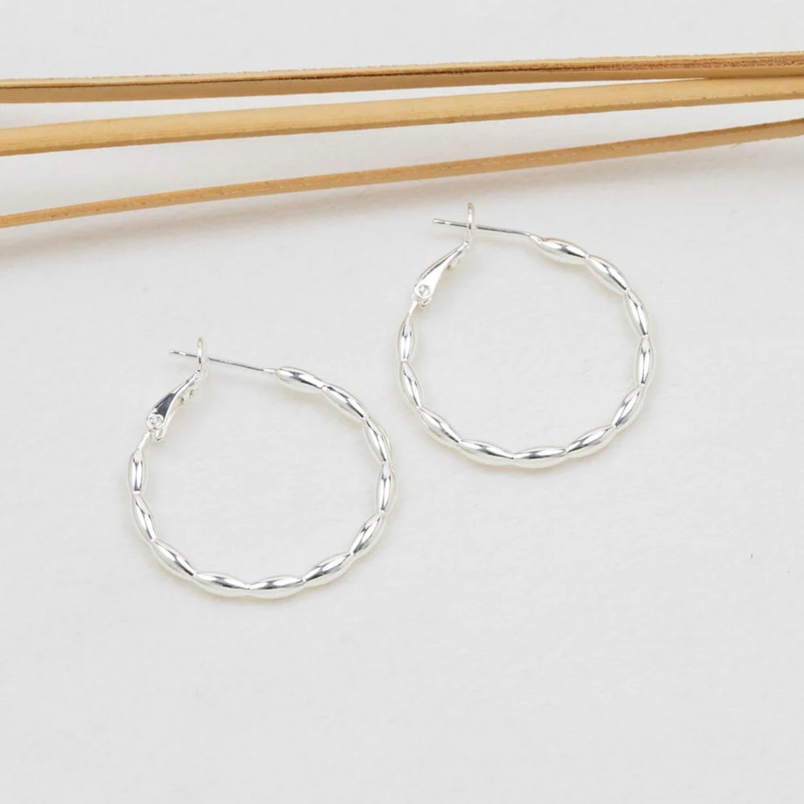 Glee Effortless Hoop Earrings - Hypoallergenic, Antitarnish