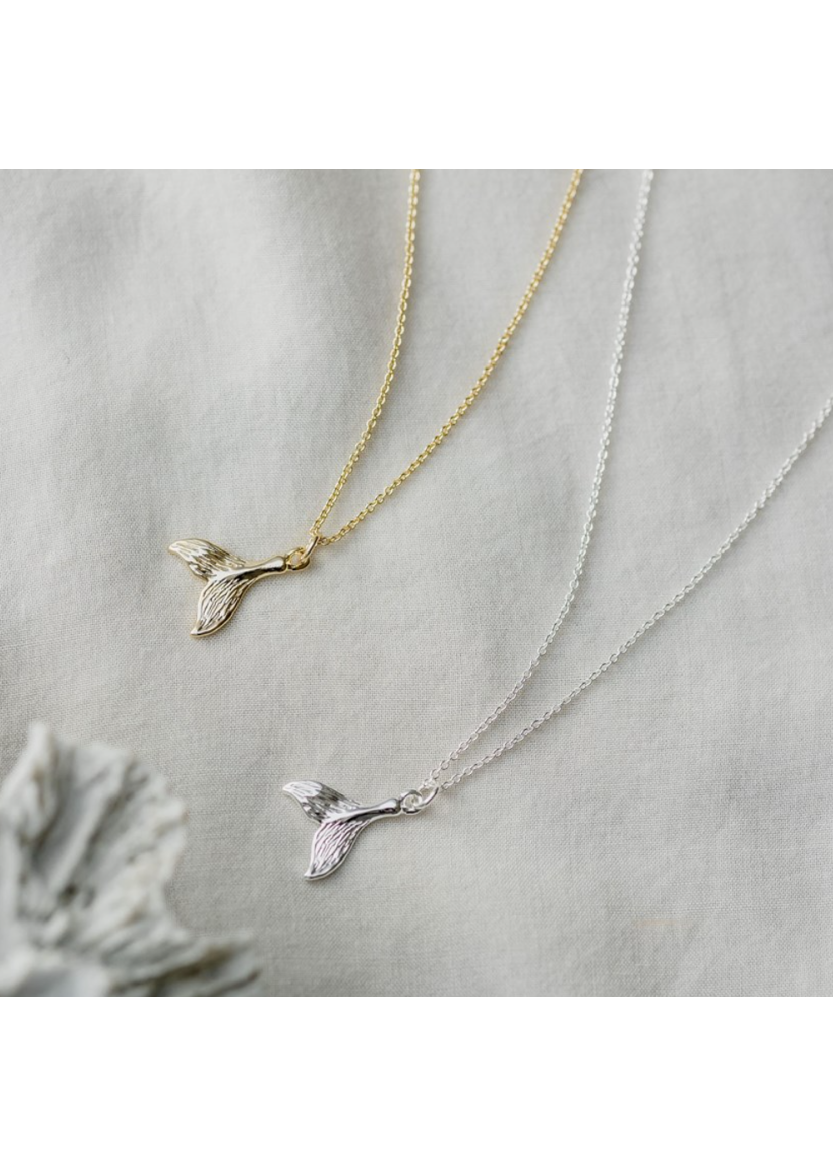 Glee TIDAL WHALE TAIL NECKLACE