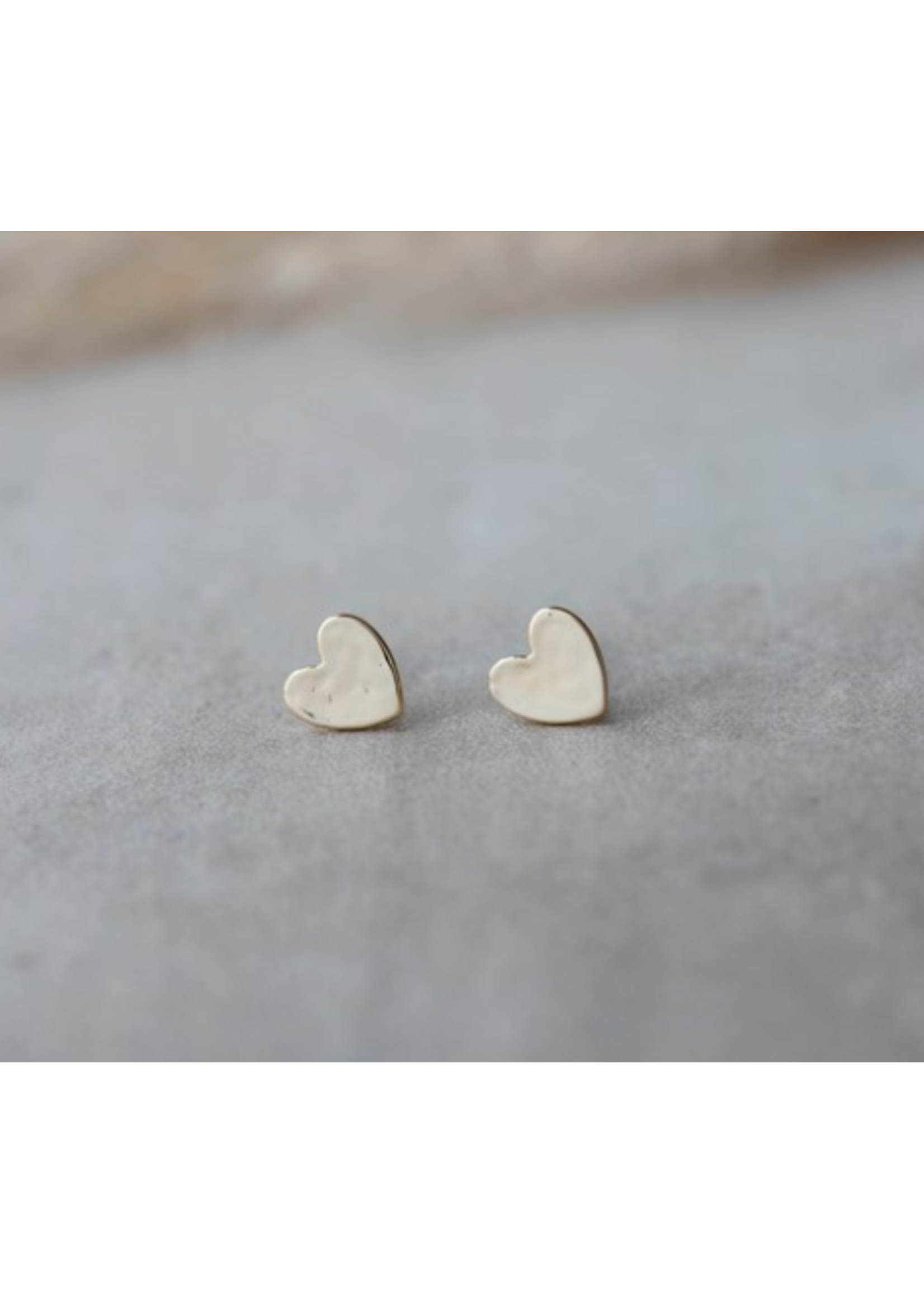 Glee Amado Heart Stud Earring - Hypoallergenic/Antitarnish