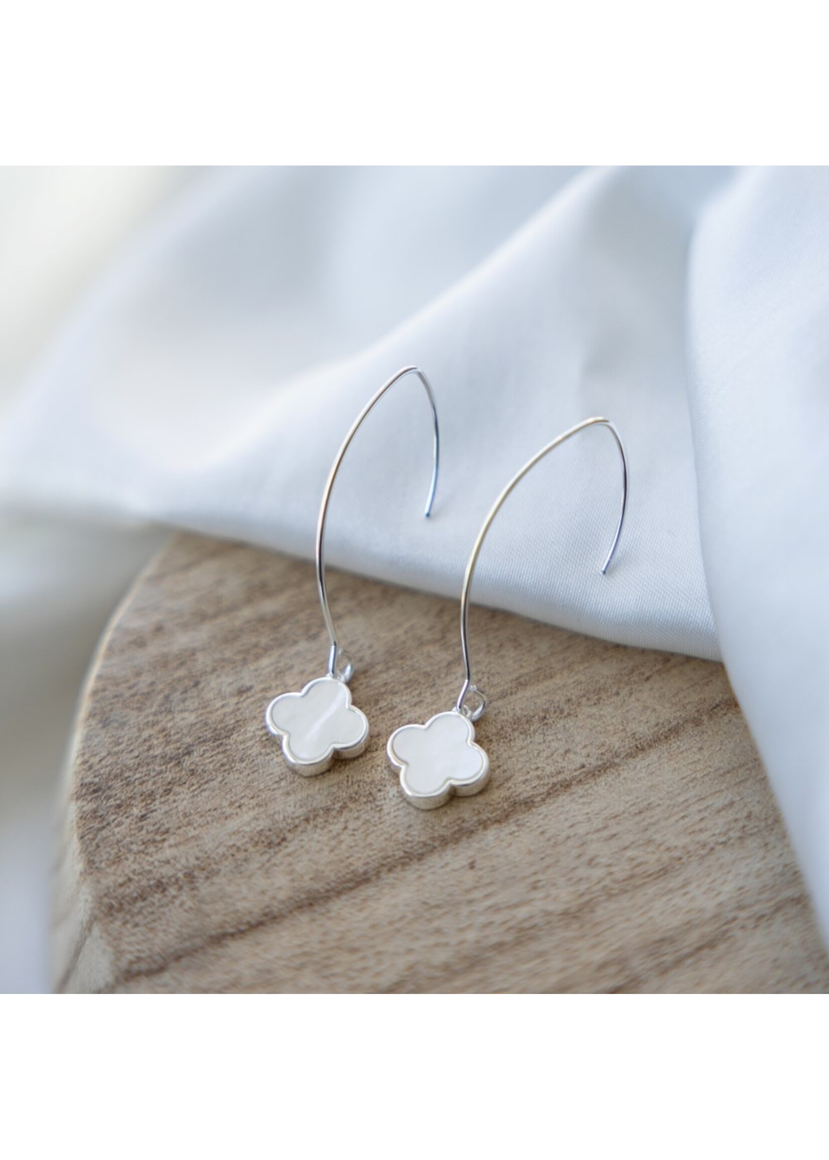 Glee Anya Earring - Silver/Mother of Pearl