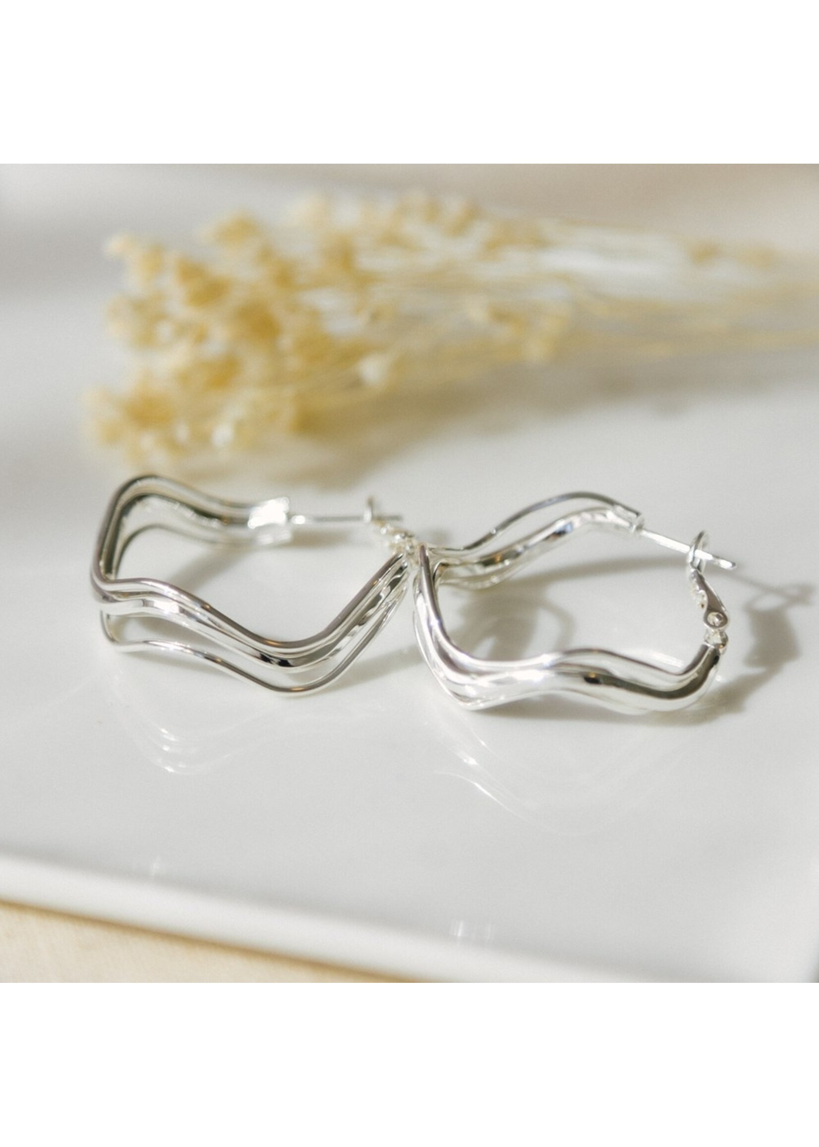 Glee Breezy Hoop Earring - Hypoallergenic/Antitarnish