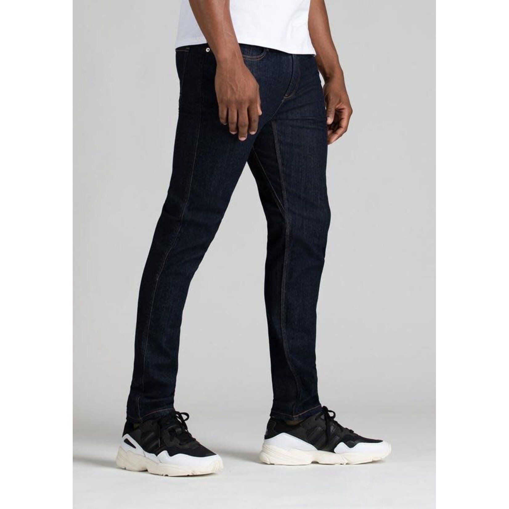 DUER MFLS3002 - Performance Denim Relaxed Taper - Heritage Rinse