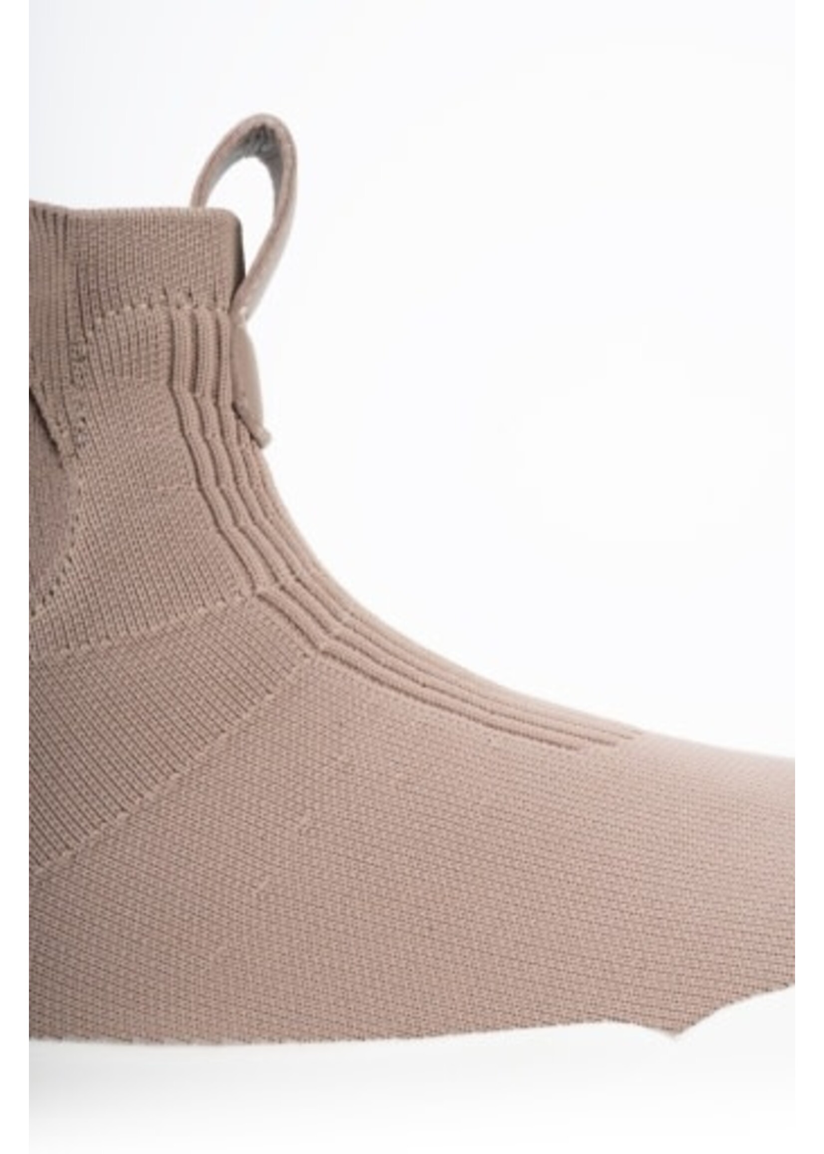 Vessi Footwear Ltd. WOMEN'S WEEKEND CHELSEA BOOT - SHIITAKE BROWN