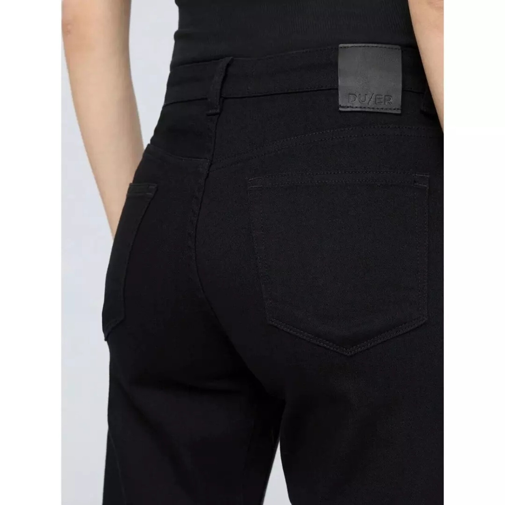 DUER WFLR2001 - Performance Denim Girlfriend Jean - Black