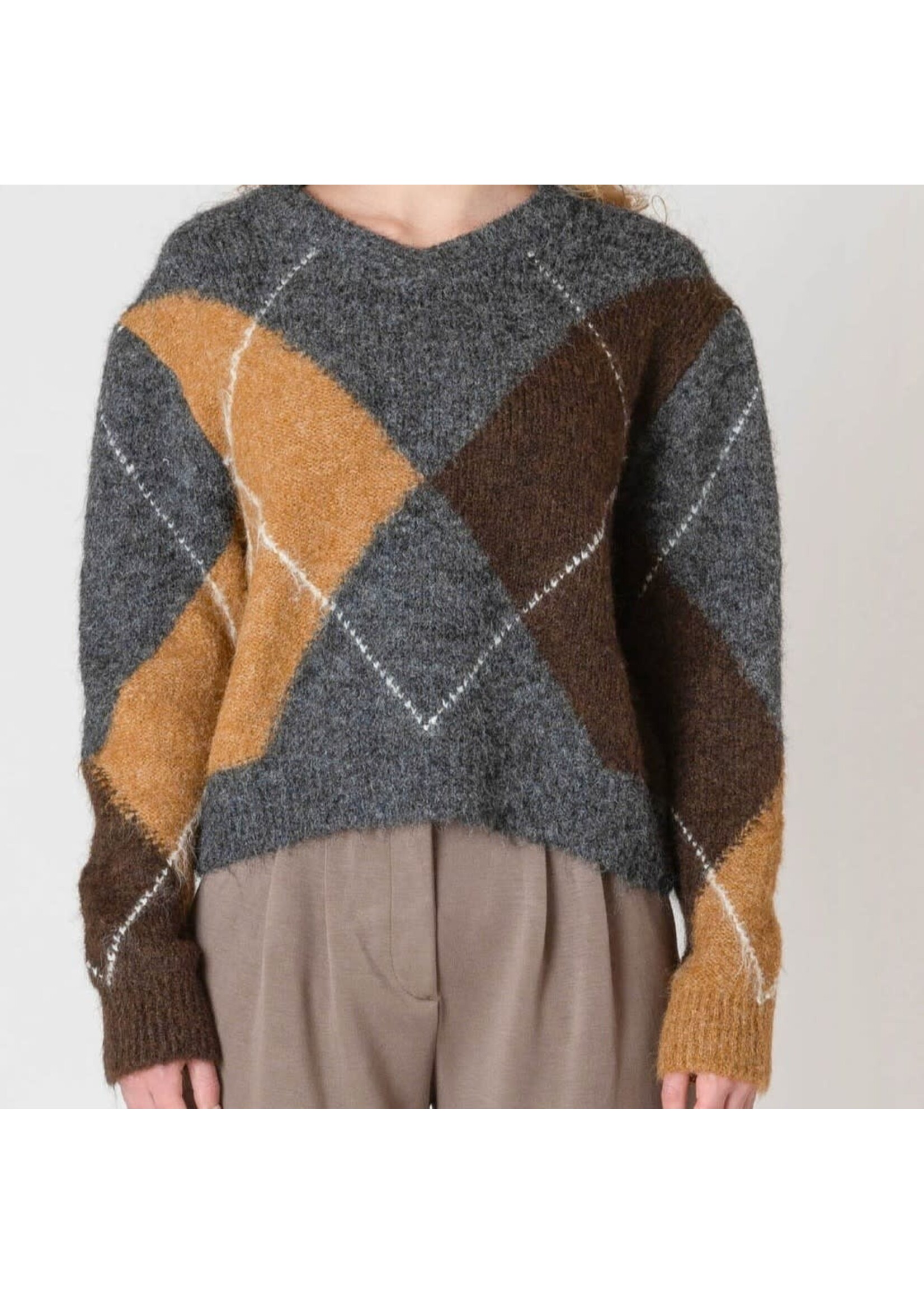 Room 34 2627011 DG - V-Neck Patterned Sweater - Neutral Argyle