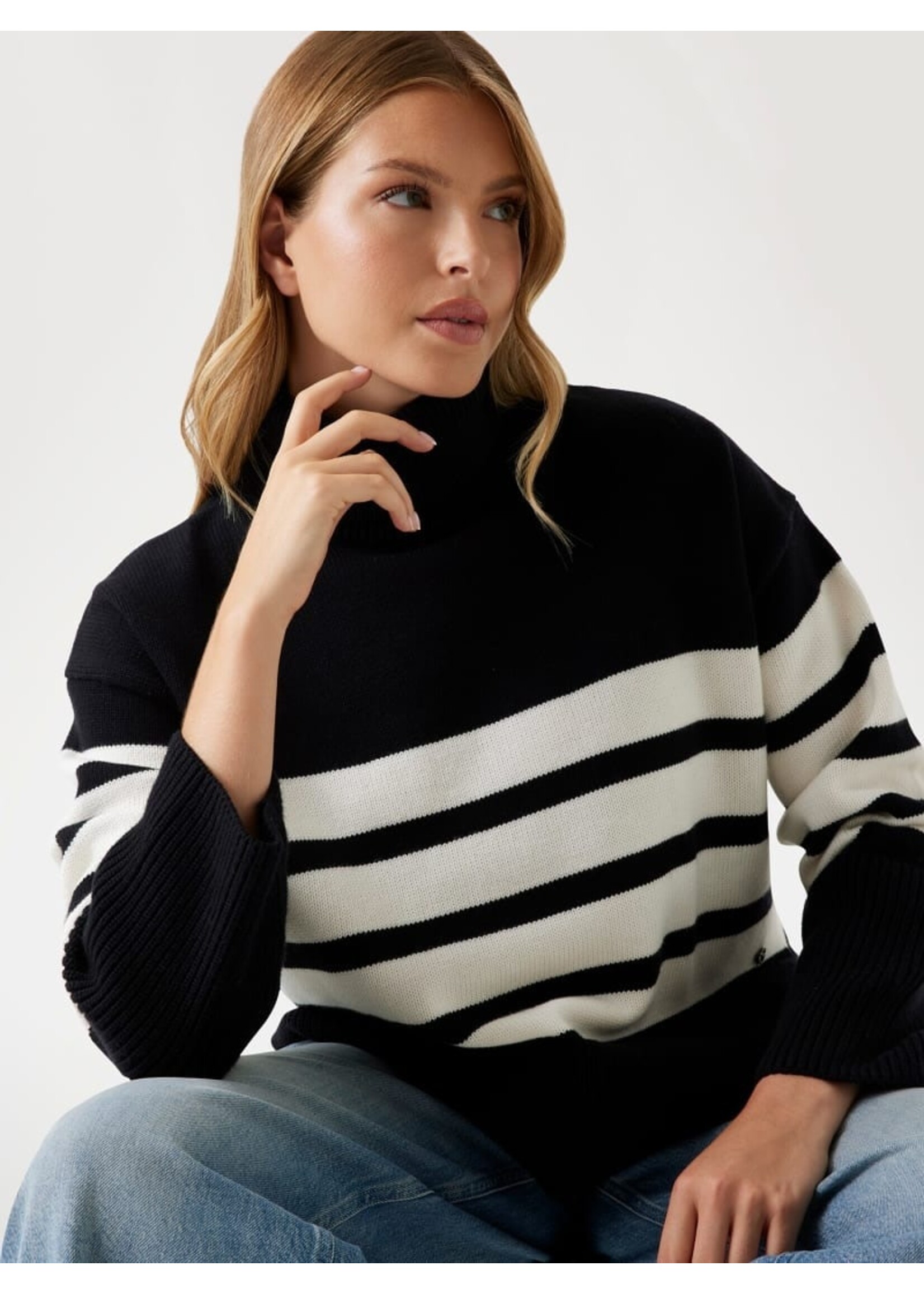 Guess Emelia Turtleneck Sweater