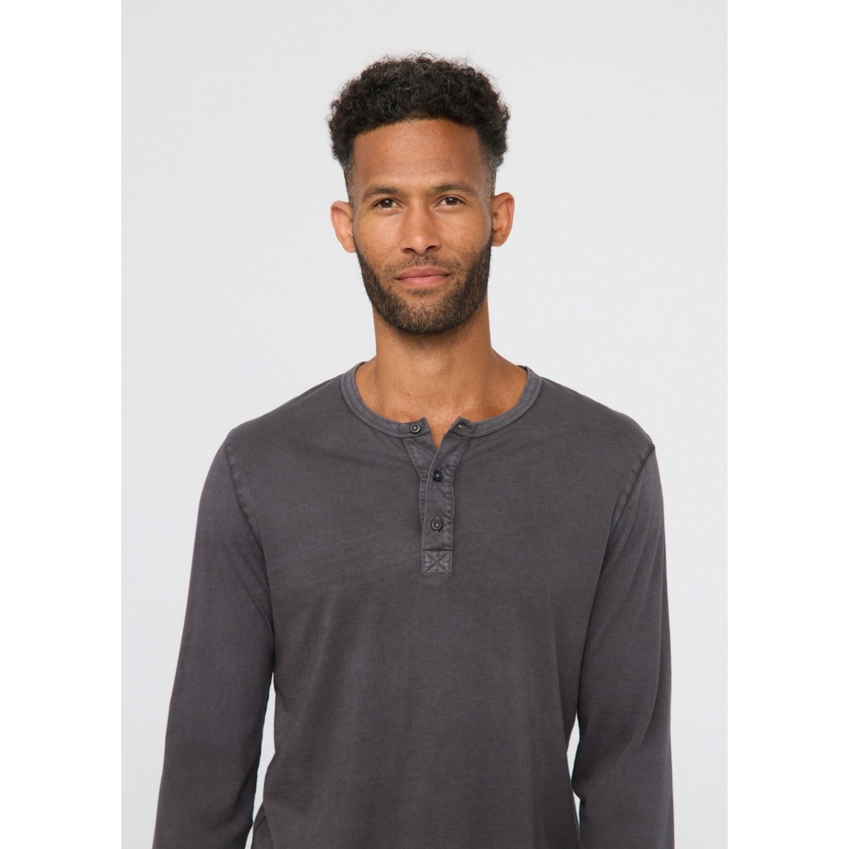 DUER MTJS1732 Pure Pima Vintage Henley (Washed Grey)