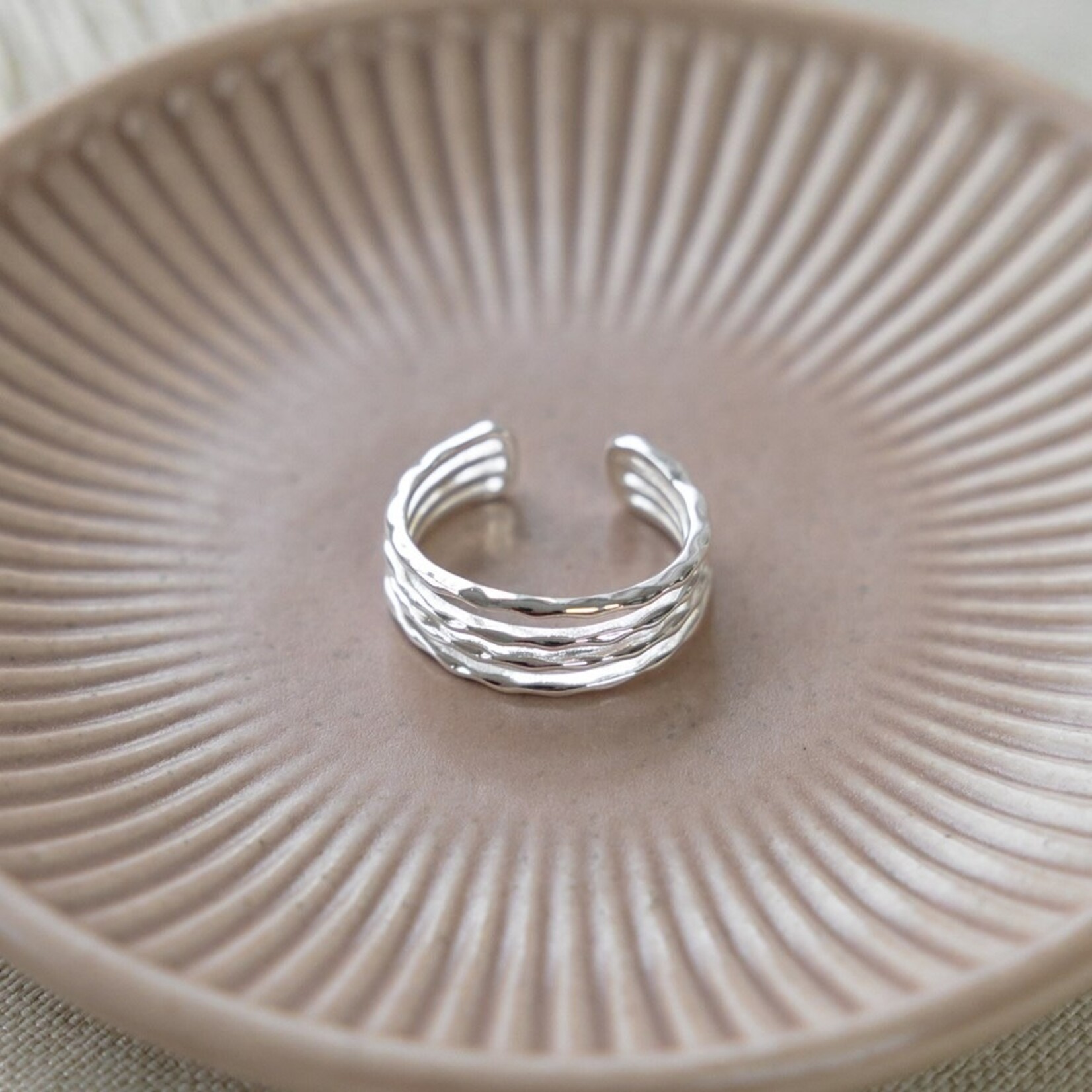 Glee Tango Ring (Gold or Silver) - Hypoallergenic, Anti-tarnish