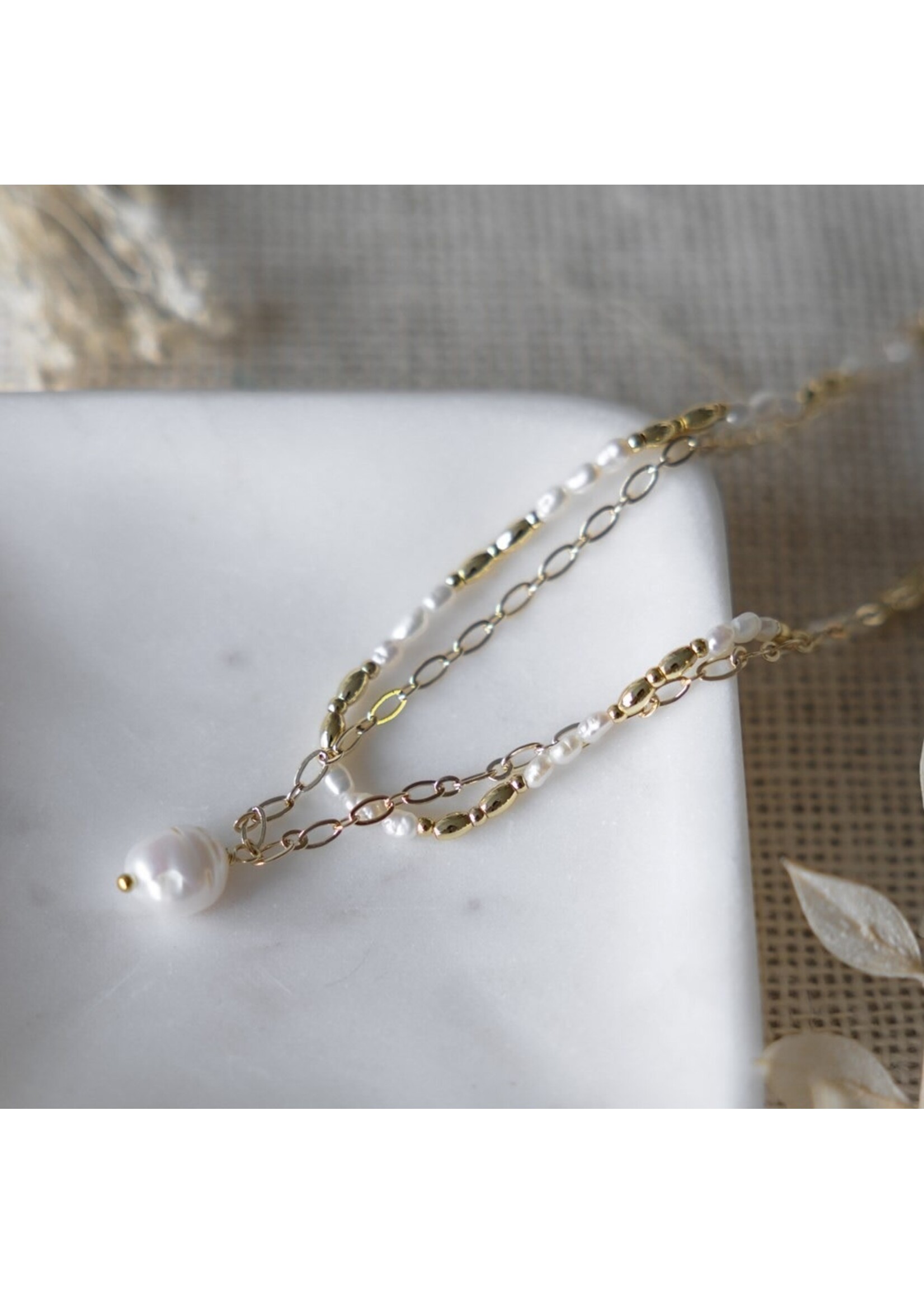 Glee Adeline Pearl Necklace - Hypoallergenic, Anti-tarnish