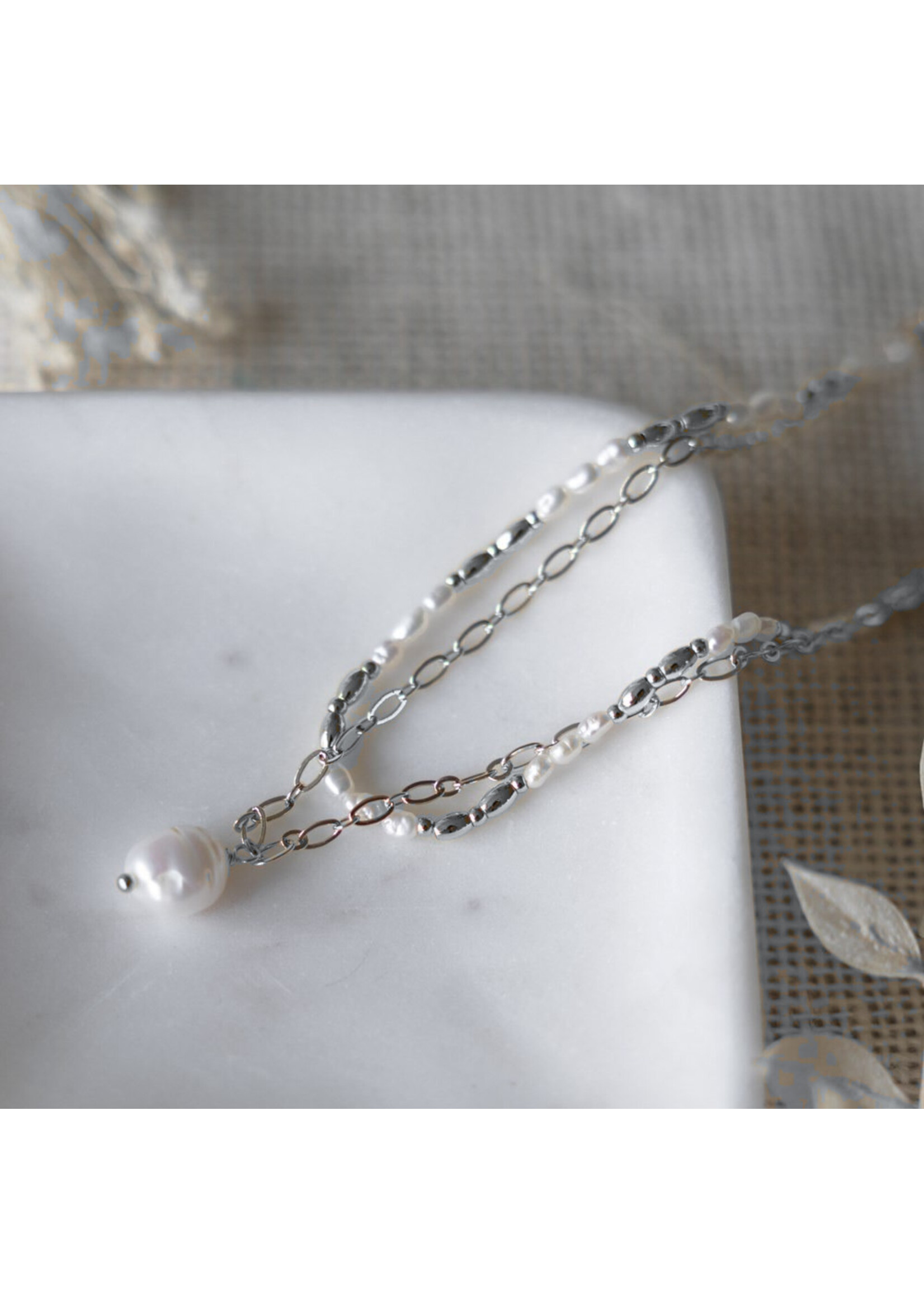 Glee Adeline Pearl Necklace - Hypoallergenic, Anti-tarnish