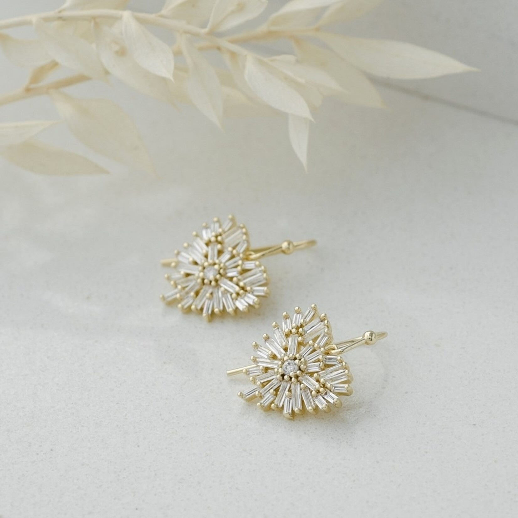 Glee Elaborate Heart Earrings - Hypoallergenic, Anti-tarnish