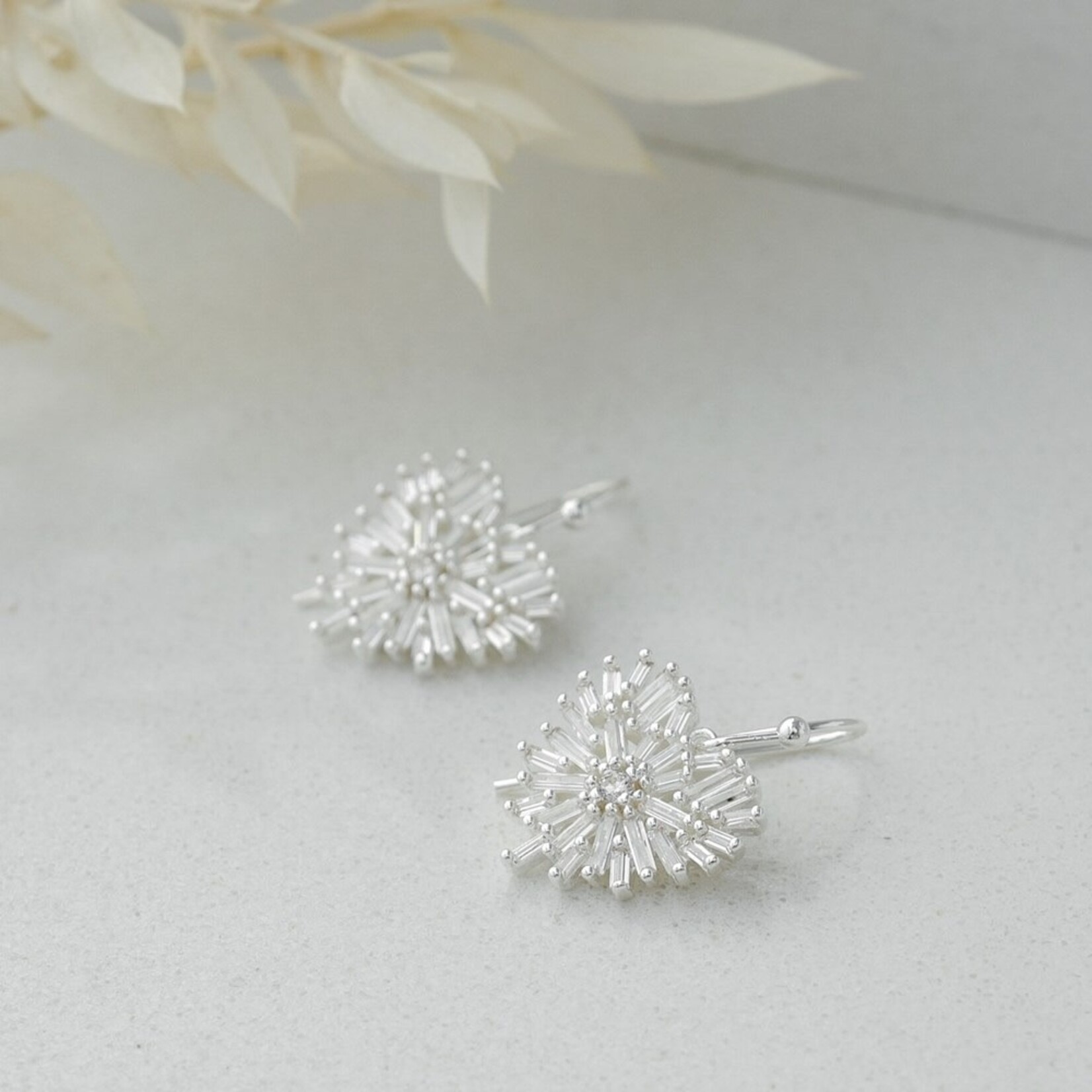 Glee Elaborate Heart Earrings - Hypoallergenic, Anti-tarnish