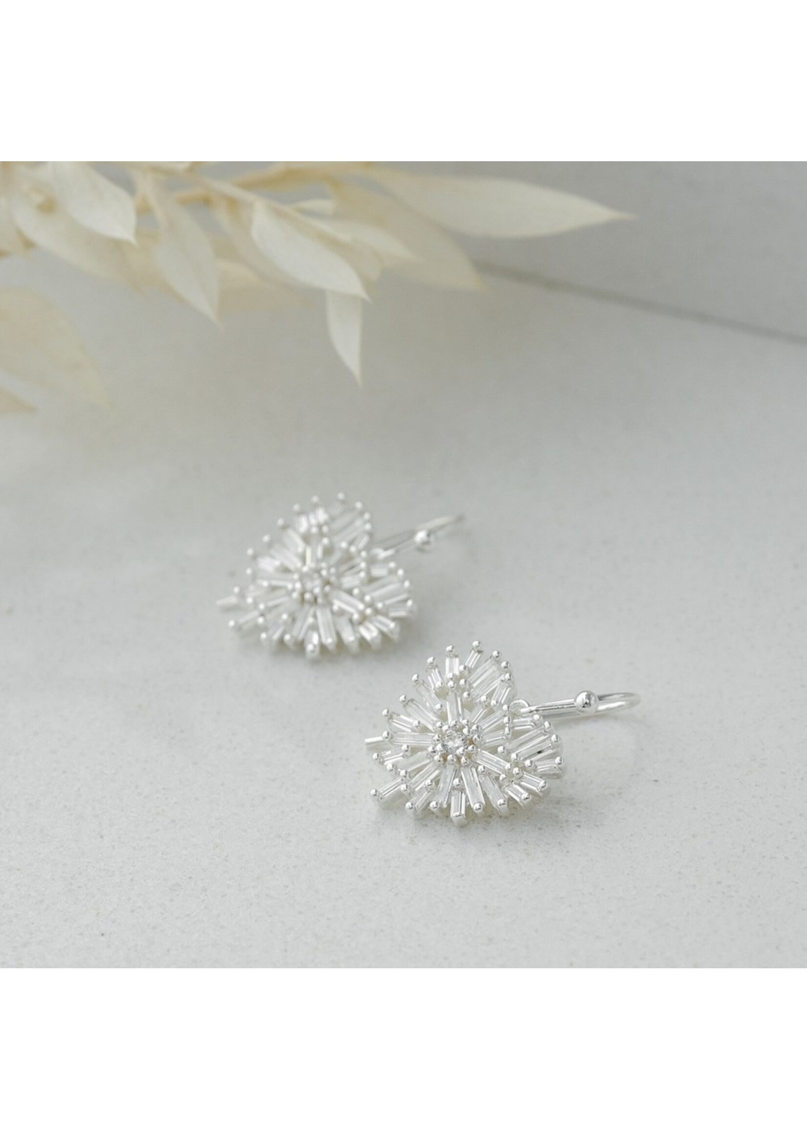 Glee Elaborate Heart Earrings - Hypoallergenic, Anti-tarnish