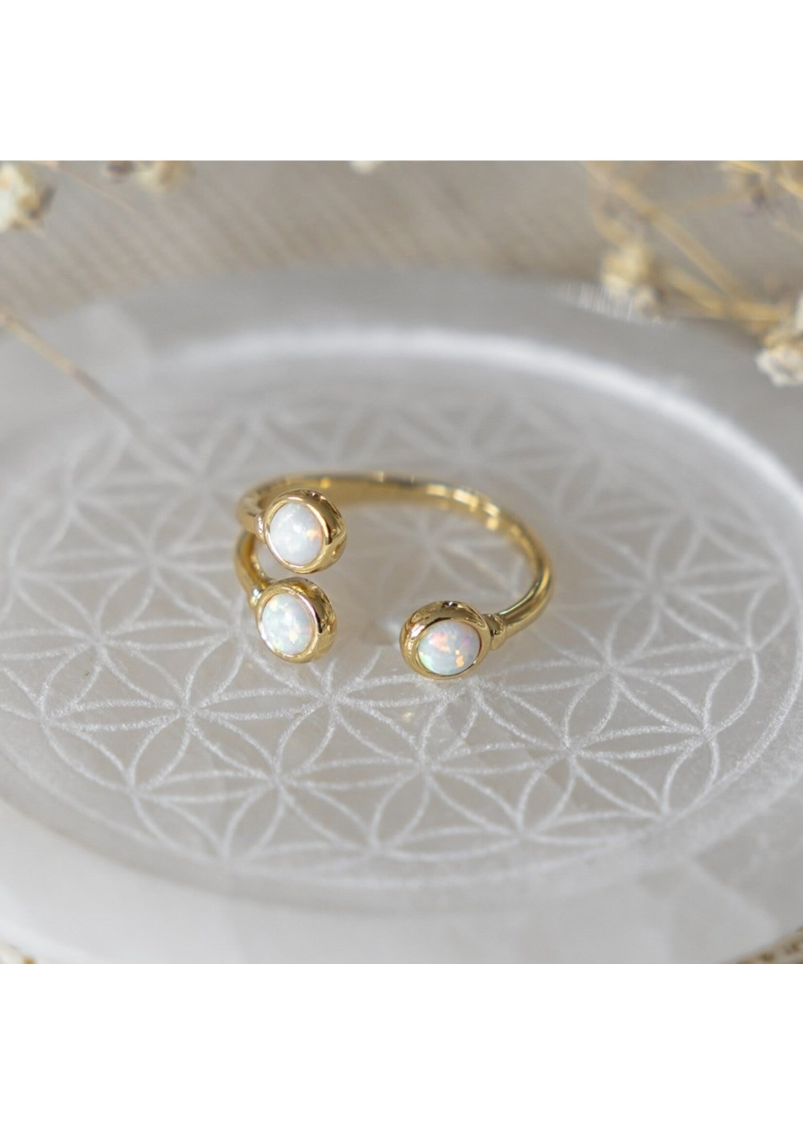 Glee Luciana Ring - Hypoallergenic, Anti-tarnish