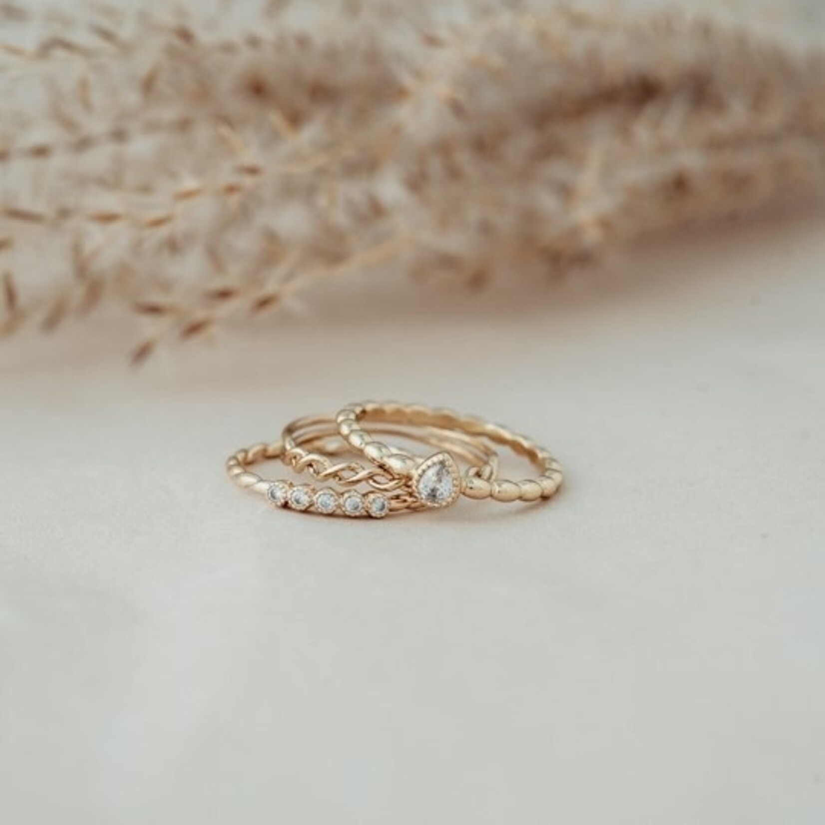 Glee Poppy Ring with Crystals
