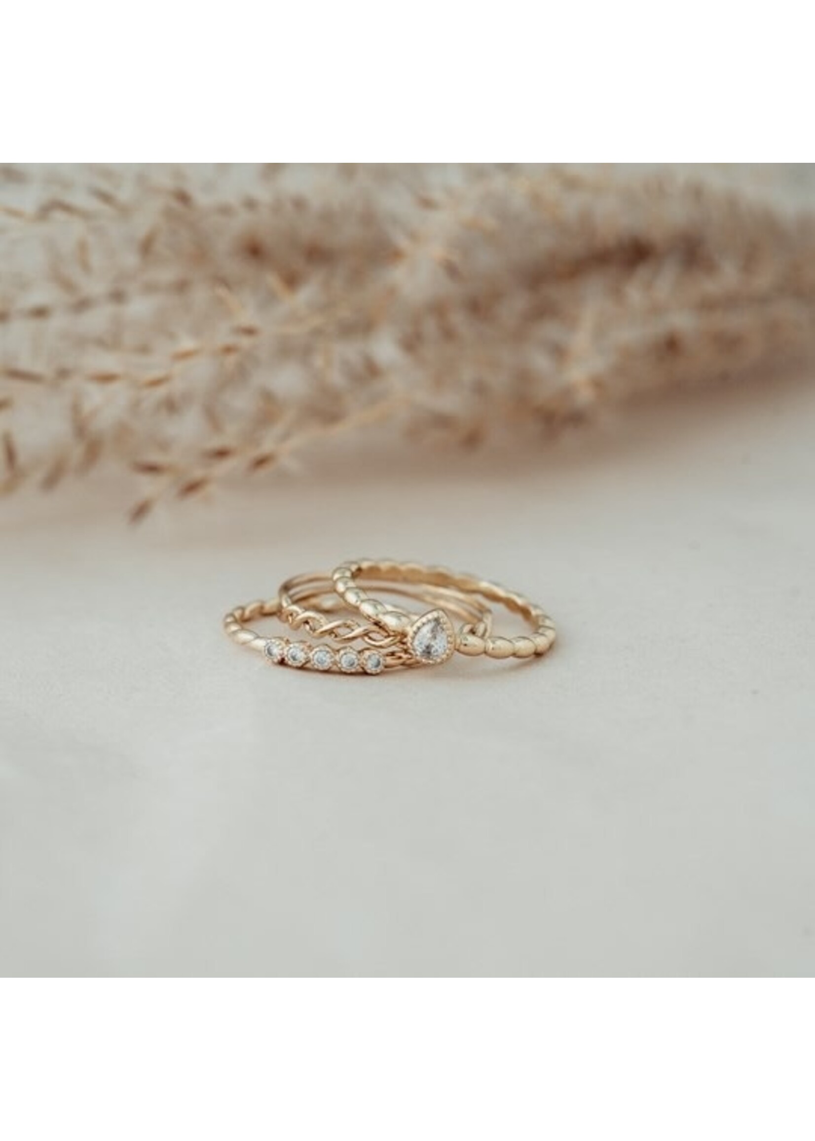 Glee Poppy Ring with Crystals