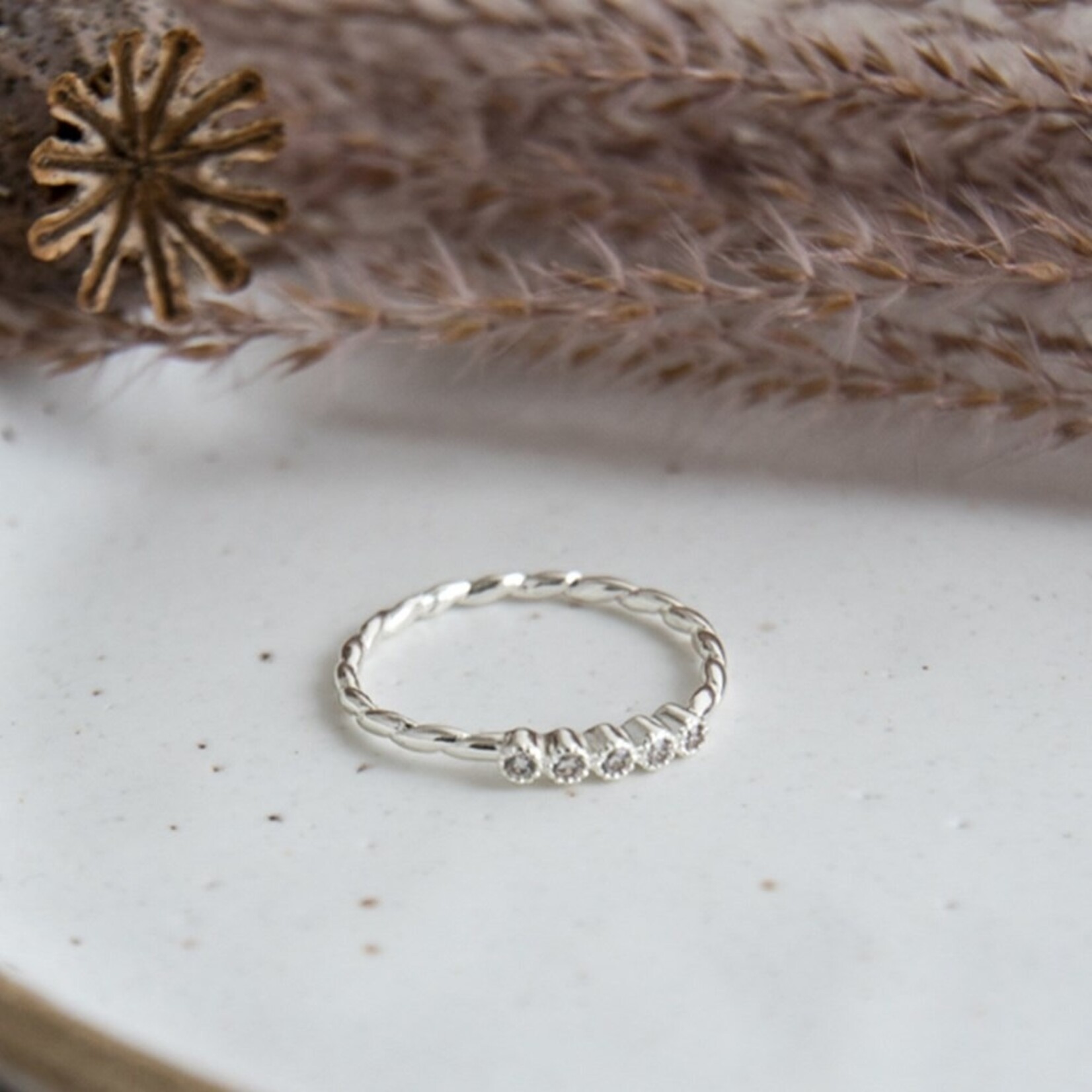 Glee Poppy Ring with Crystals