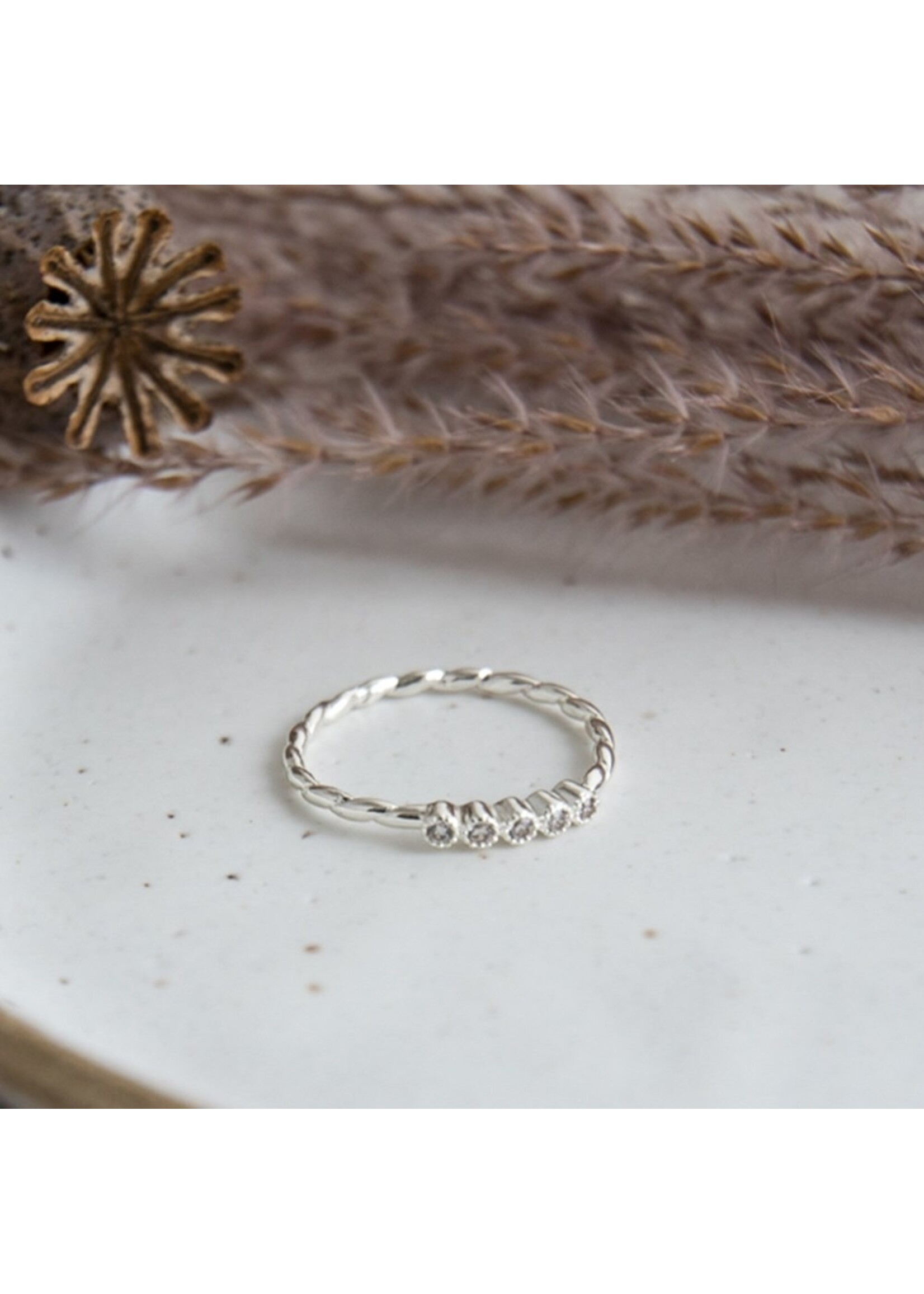 Glee Poppy Ring with Crystals