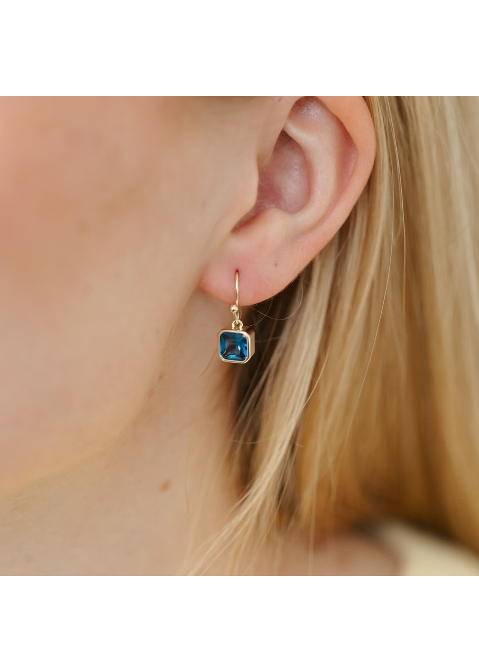 Glee Radiance Crystal Earrings - Hypoallergenic, Antitarnish