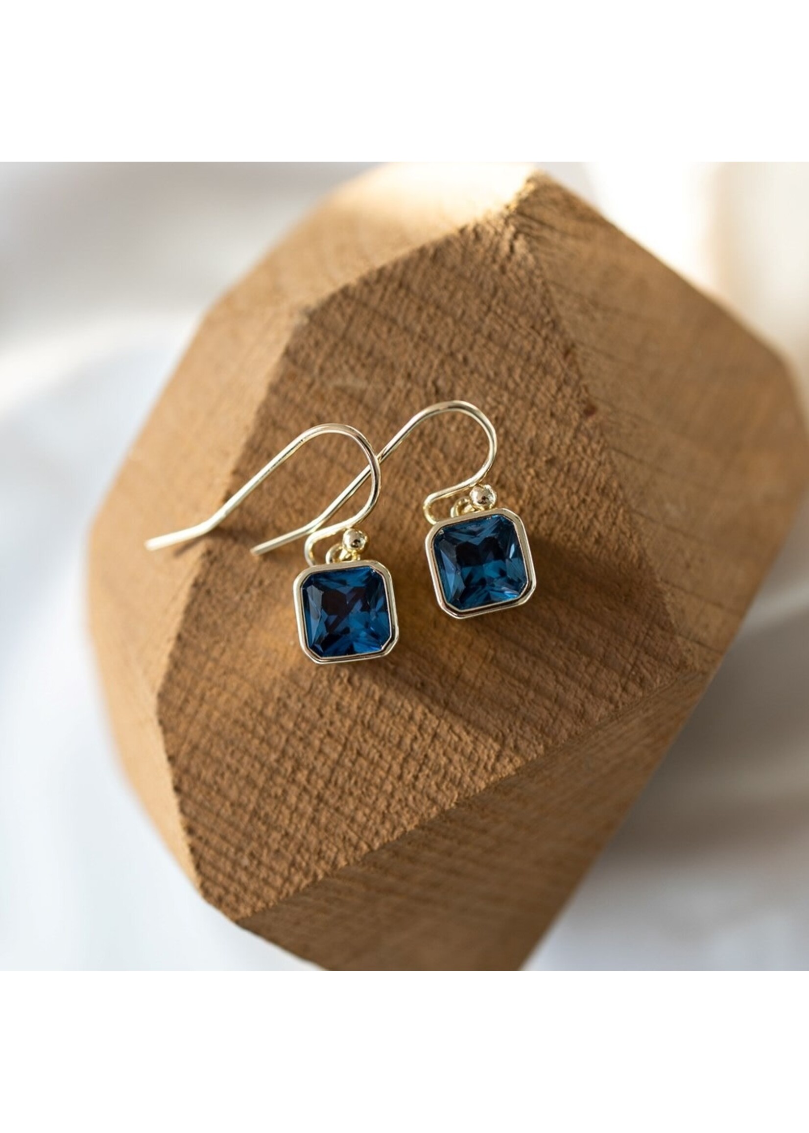 Glee Radiance Crystal Earrings - Hypoallergenic, Antitarnish