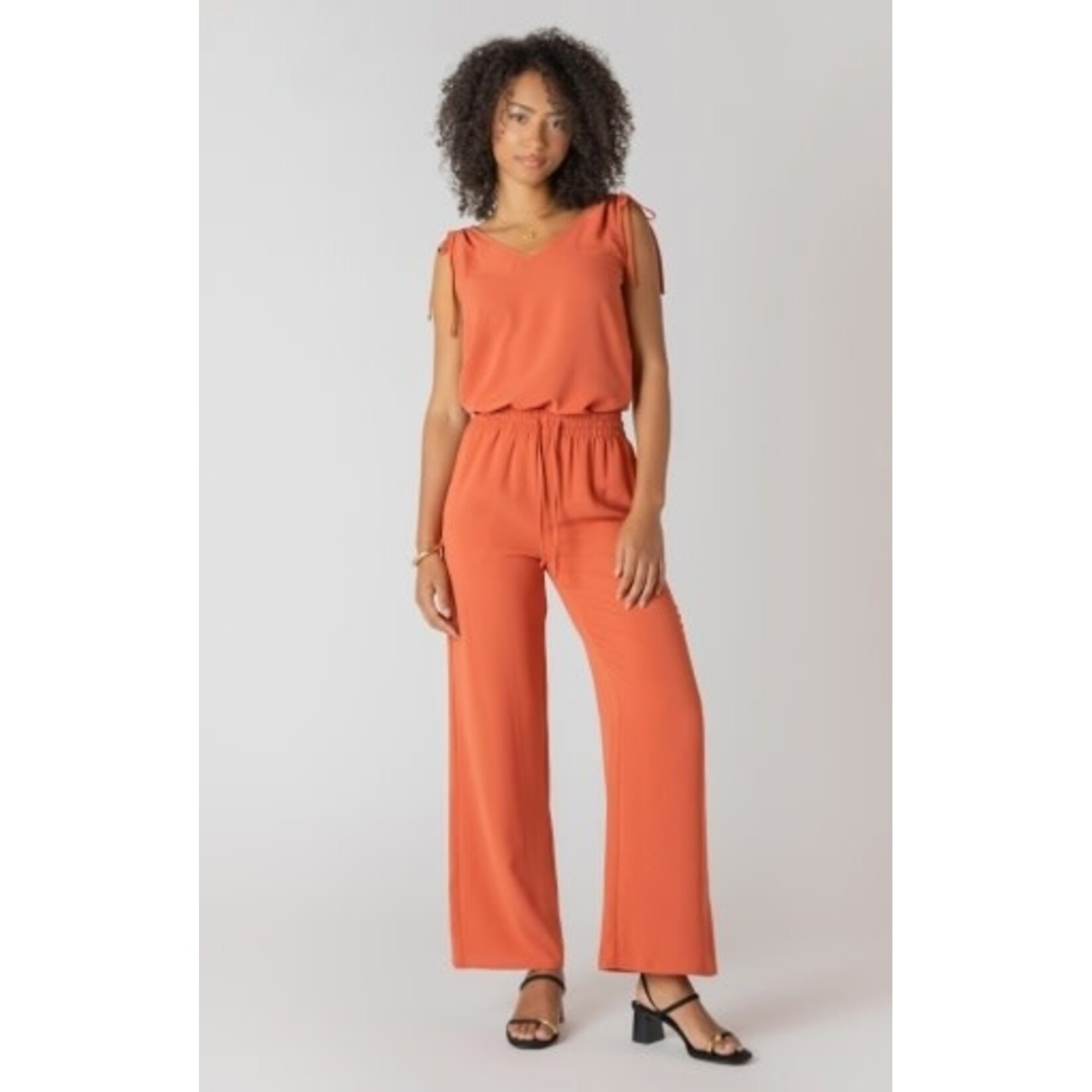 Room 34 2722739 DG High Waist Flowy Wide Leg Pants