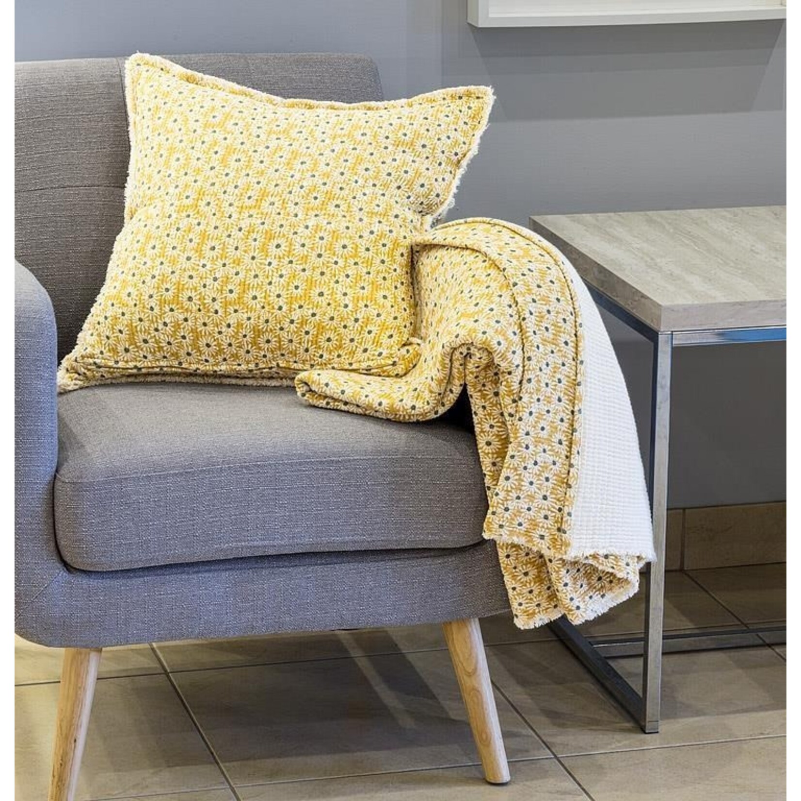 Square Daisy Pillow