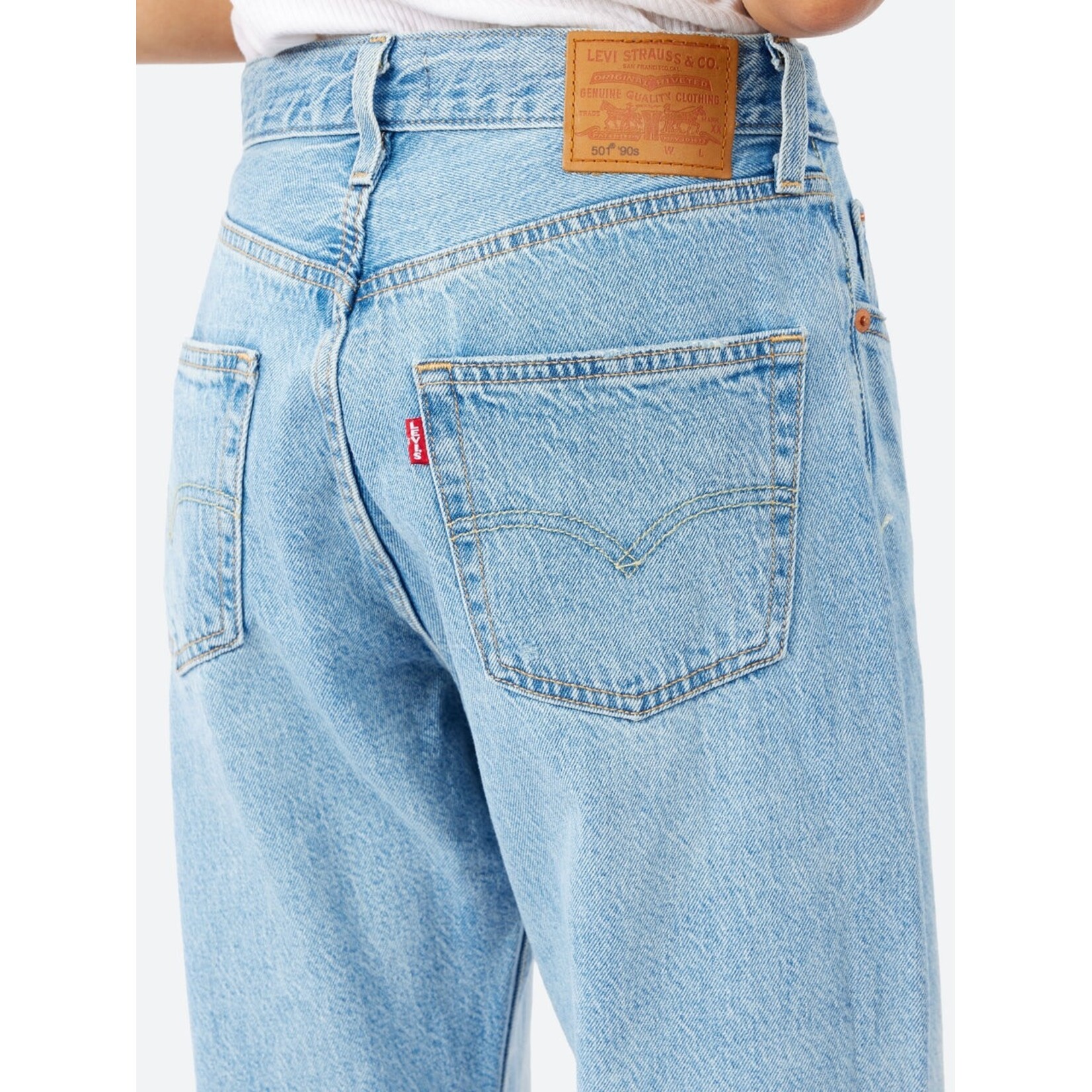 Levi Strauss Canada A8421-0004 - 501 '90s 501 '90s Lightweight Fun Flare Jeans